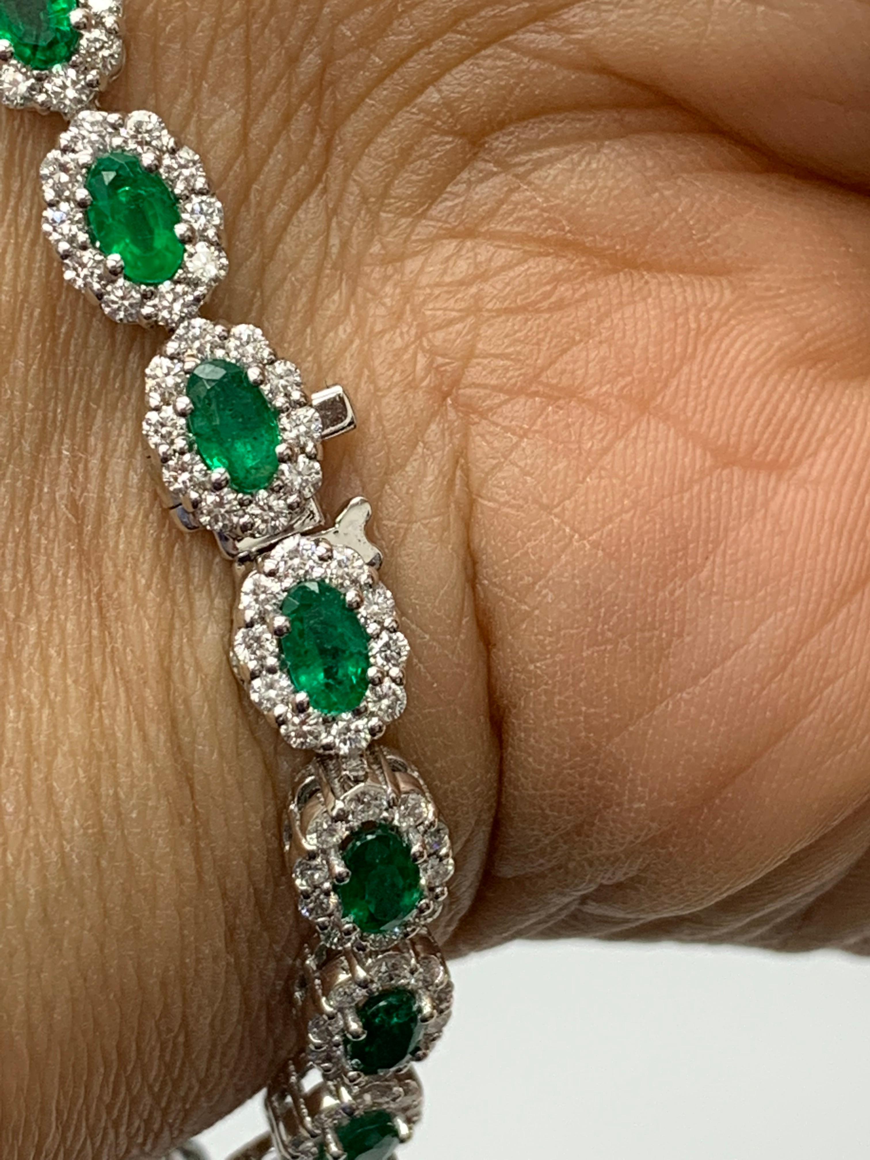 4.69 Carat Oval Cut Emerald and Diamond Halo Bracelet in 14K White Gold For Sale 2