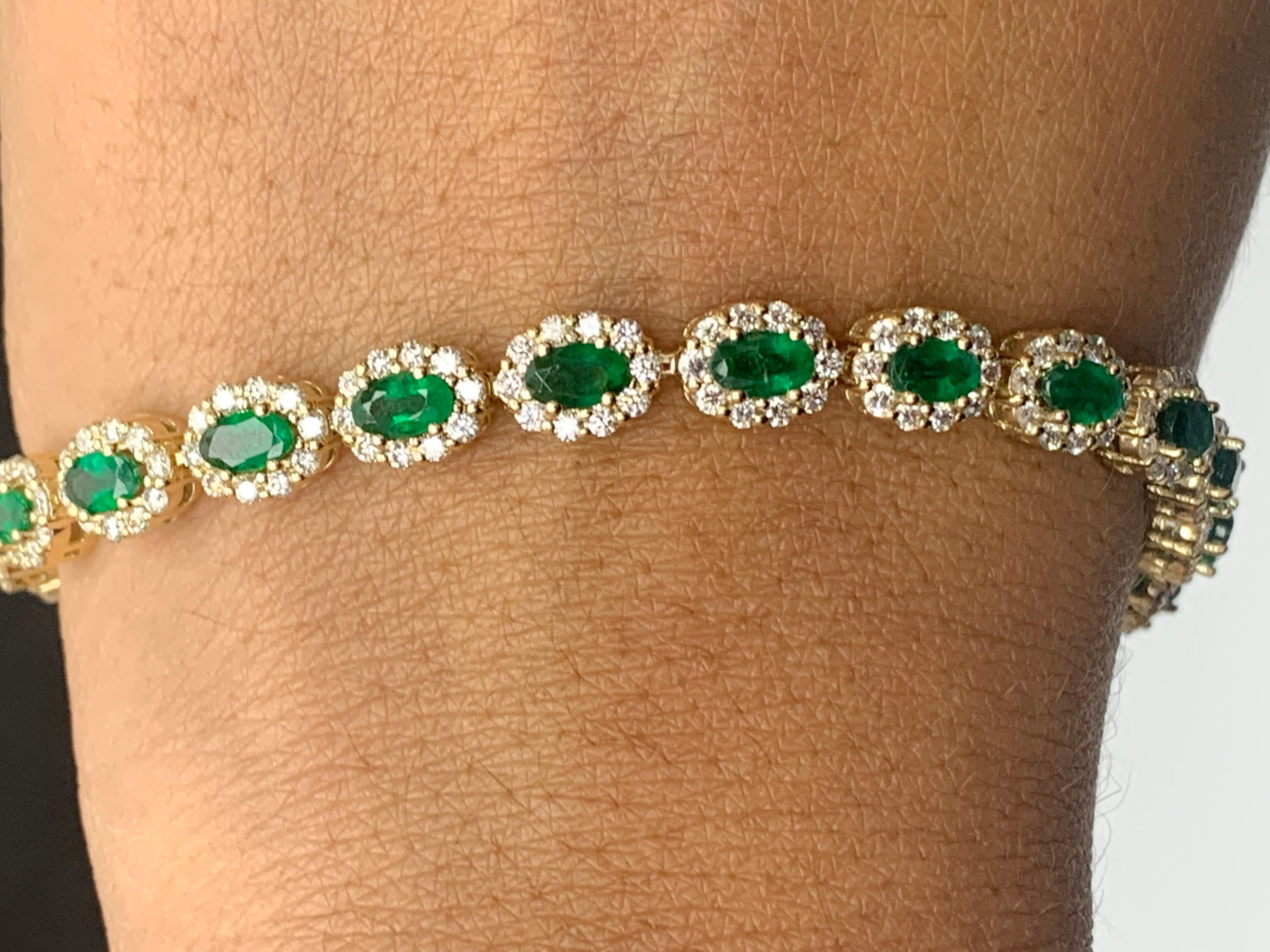 4.69 Carat Oval Cut Emerald and Diamond Halo Bracelet in 14K Yellow Gold For Sale 7