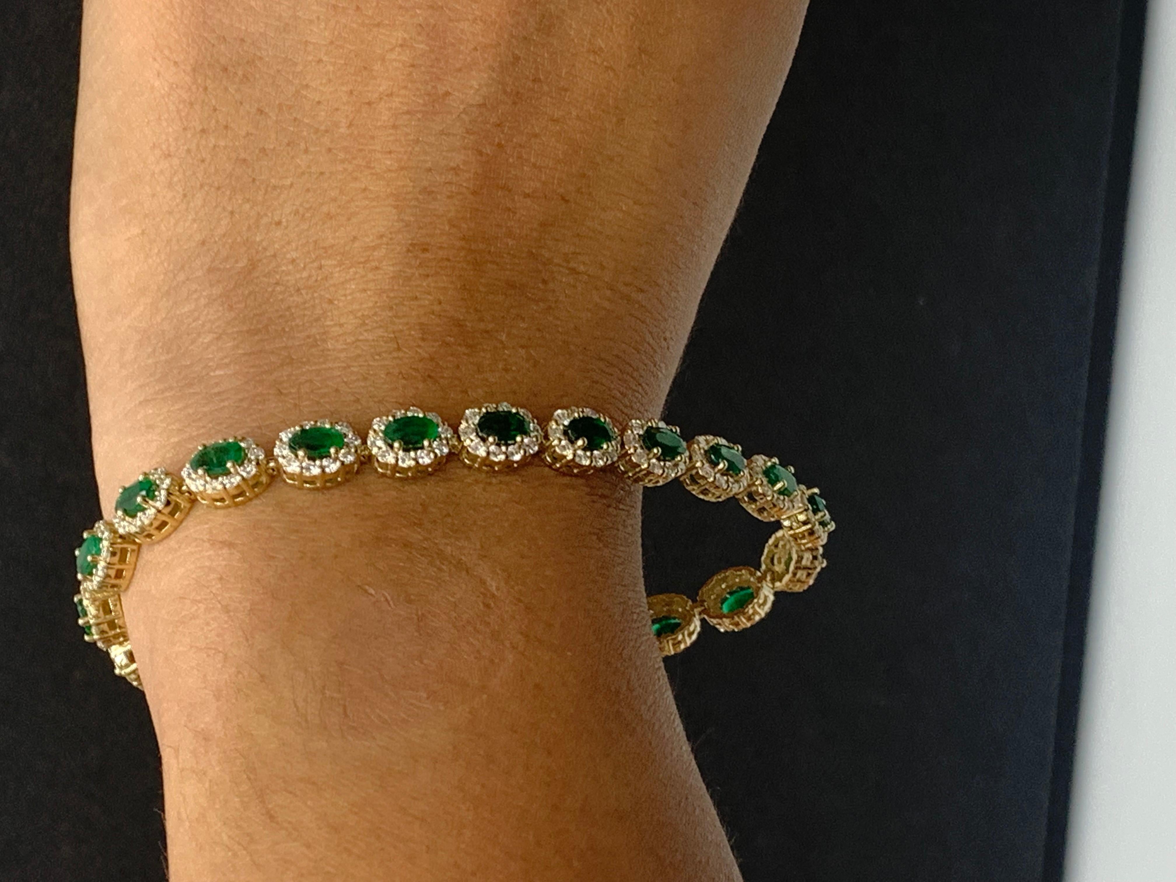 4.69 Carat Oval Cut Emerald and Diamond Halo Bracelet in 14K Yellow Gold For Sale 10