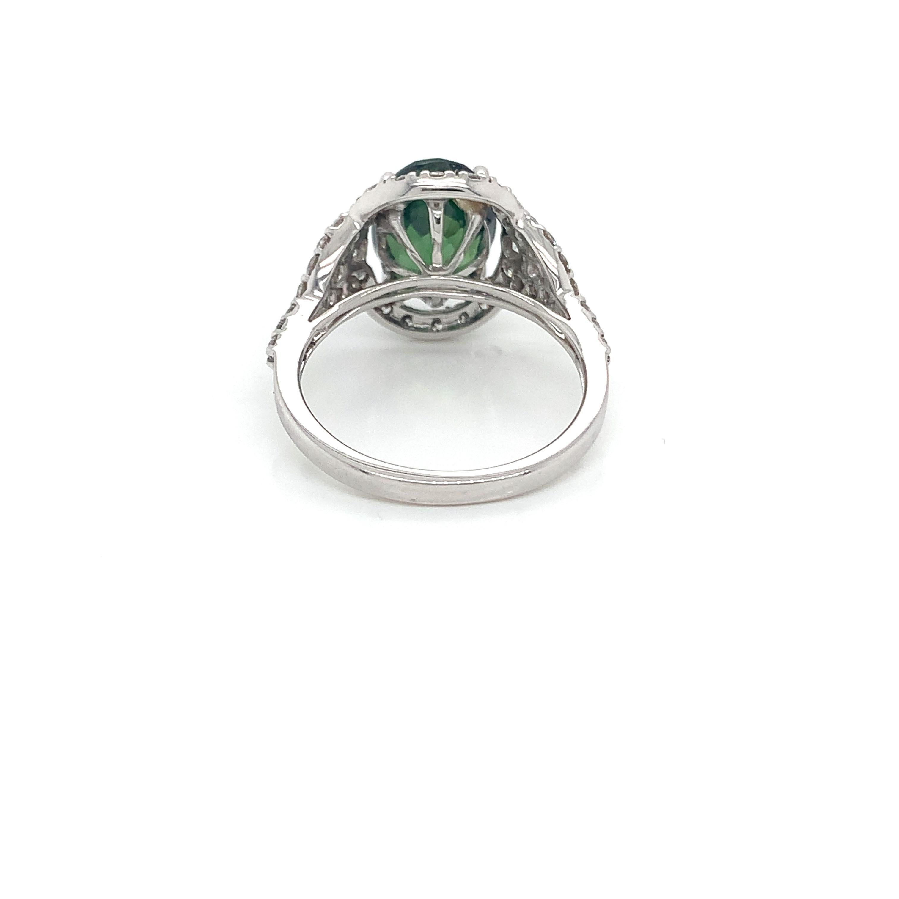 4.69 Carat Oval Green Sapphire & Diamond Ring in 18 Karat White Gold In New Condition For Sale In Great Neck, NY