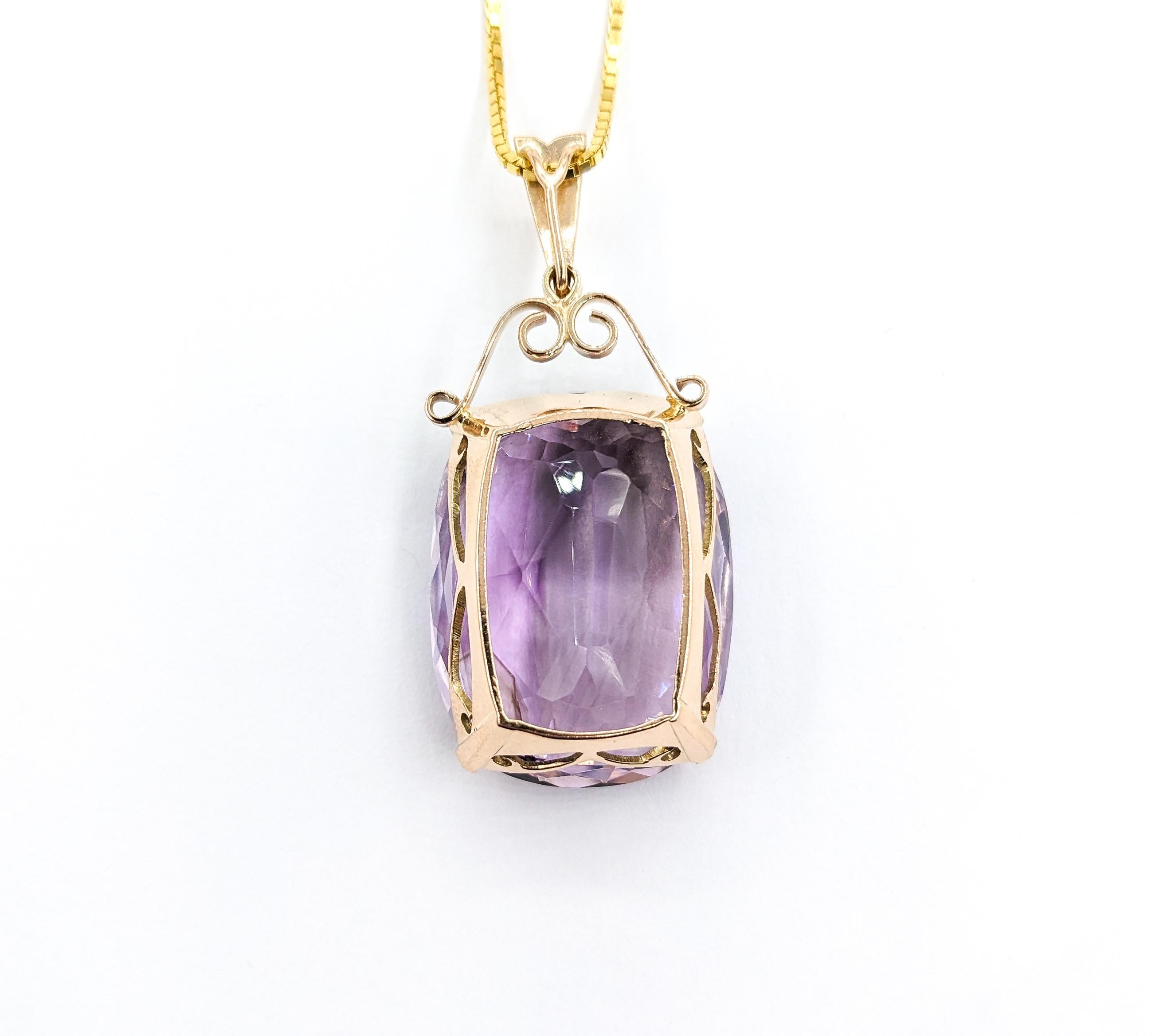Women's 46ct Amethyst Pendant With Chain In Yellow Gold For Sale