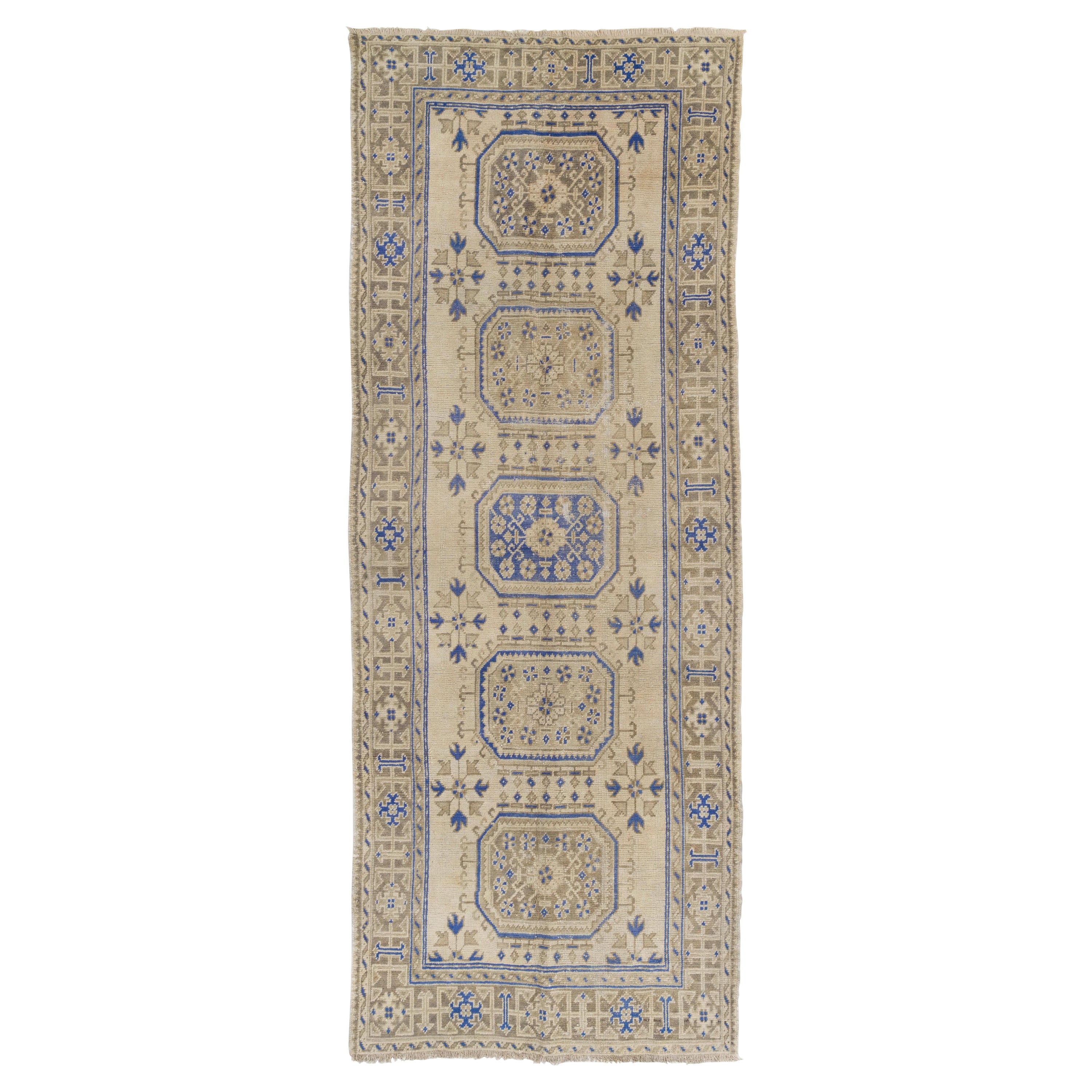 4,6x12.2 Ft Türkischer Corridor-Teppich, handgefertigt, ca. 1960, Vintage
