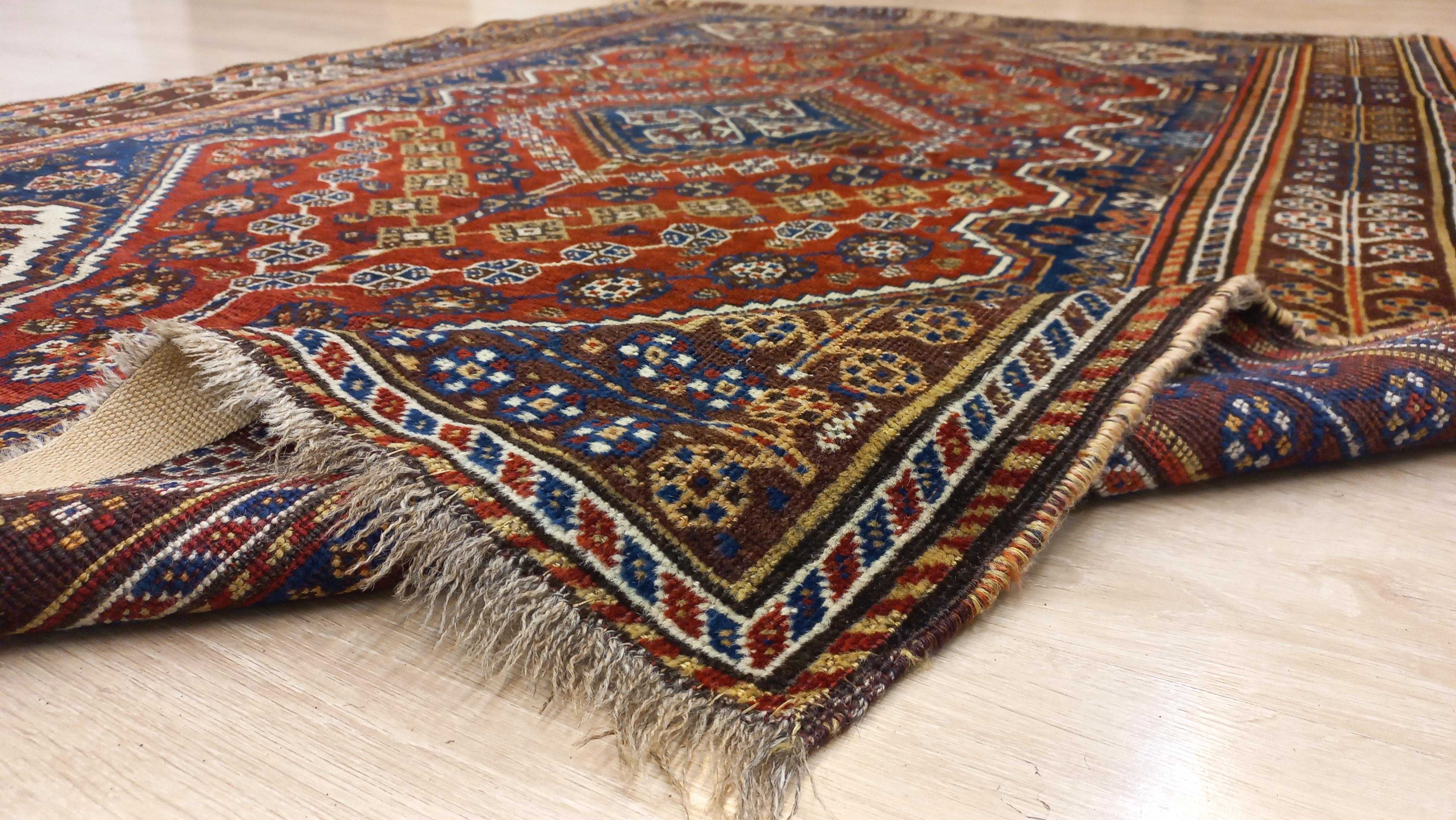 4.6x6.6 Ft Antique Persian Shiraz Qashqai Rug. All Wool & Natural Vegetable Dyes For Sale 5