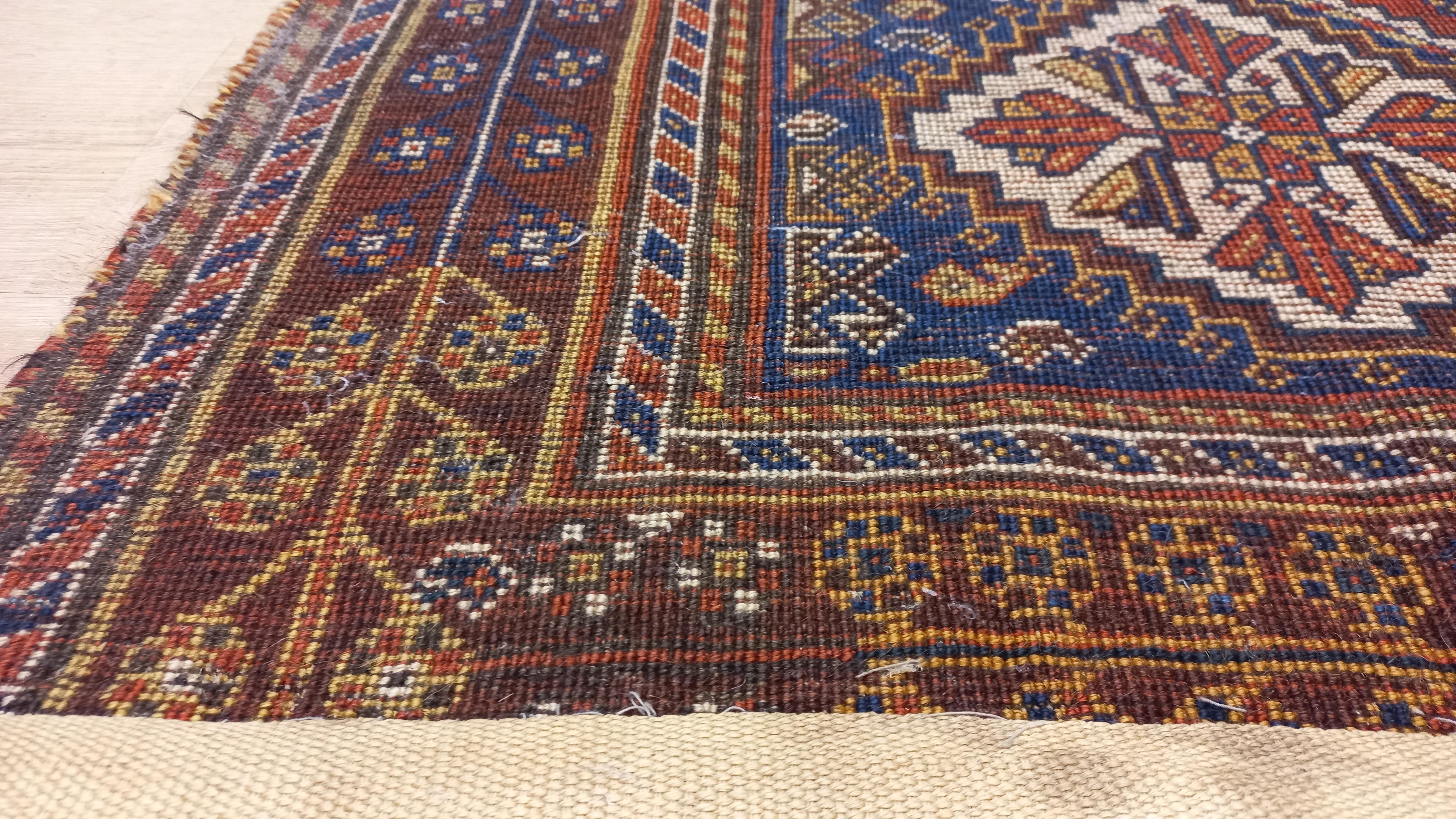 4.6x6.6 Ft Antique Persian Shiraz Qashqai Rug. All Wool & Natural Vegetable Dyes For Sale 9