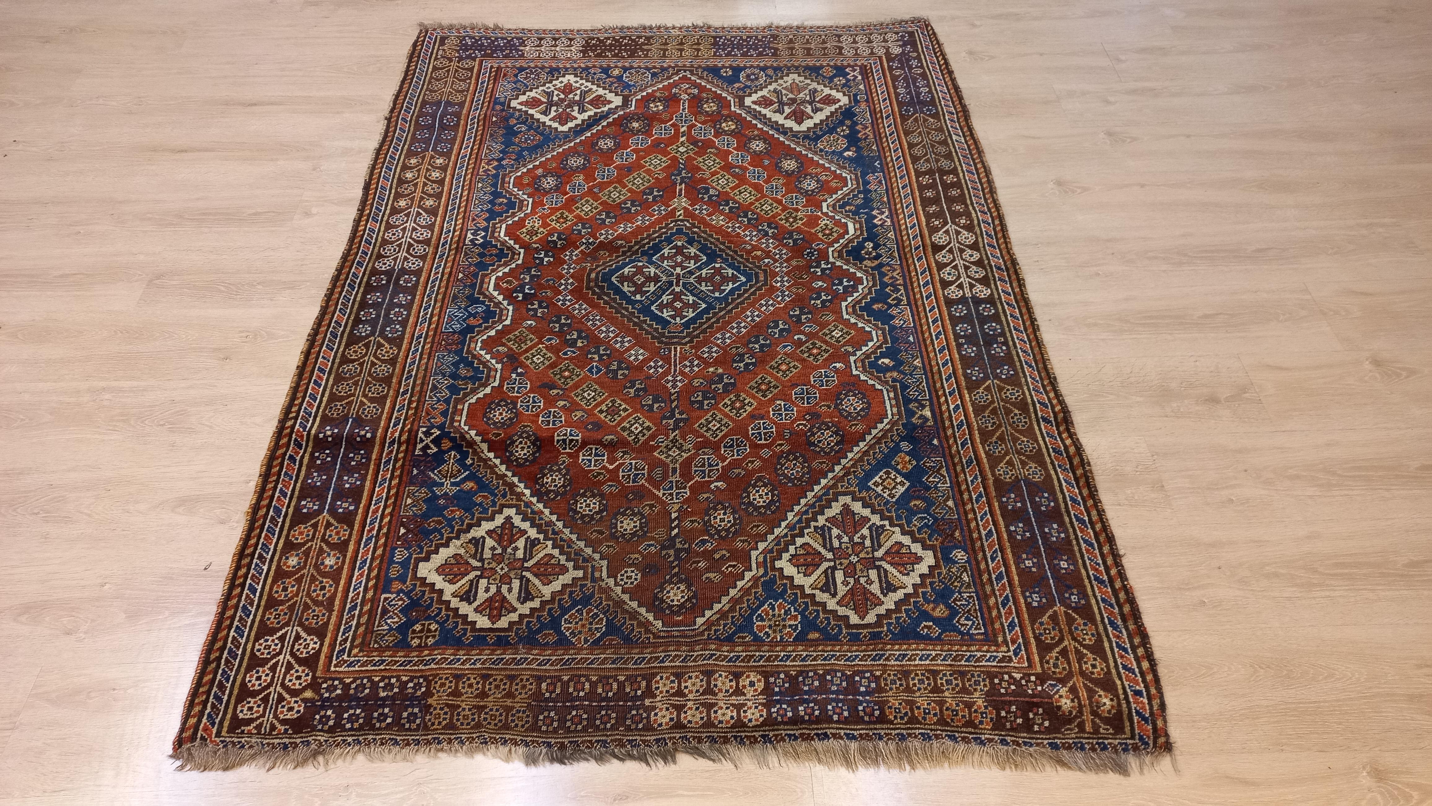 4.6x6.6 Ft Antique Persian Shiraz Qashqai Rug. All Wool & Natural Vegetable Dyes For Sale 12