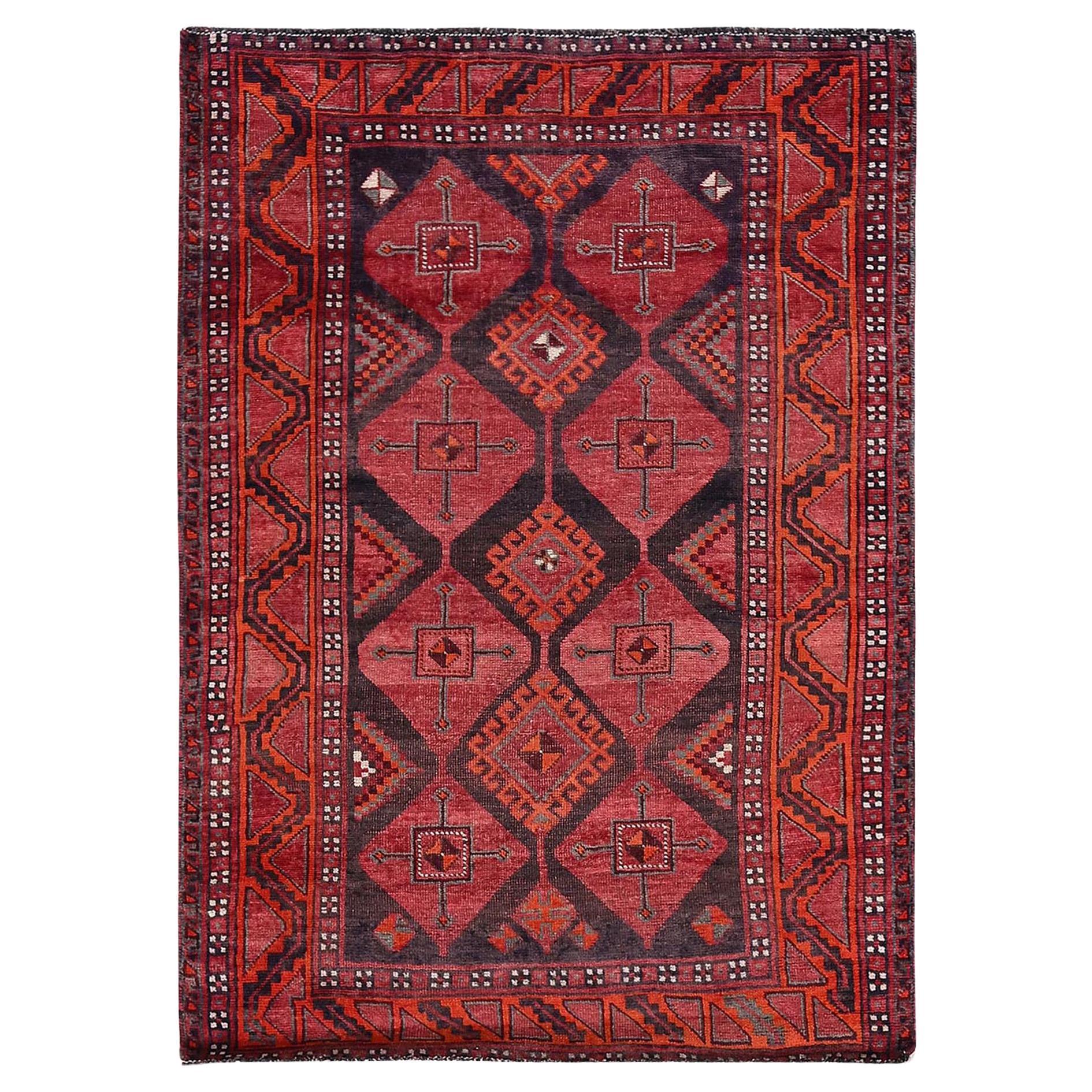 Tappeto in lana annodato a mano 4'6 "x6'6" Rosso Vintage Persiano Shiraz con disegno geometrico