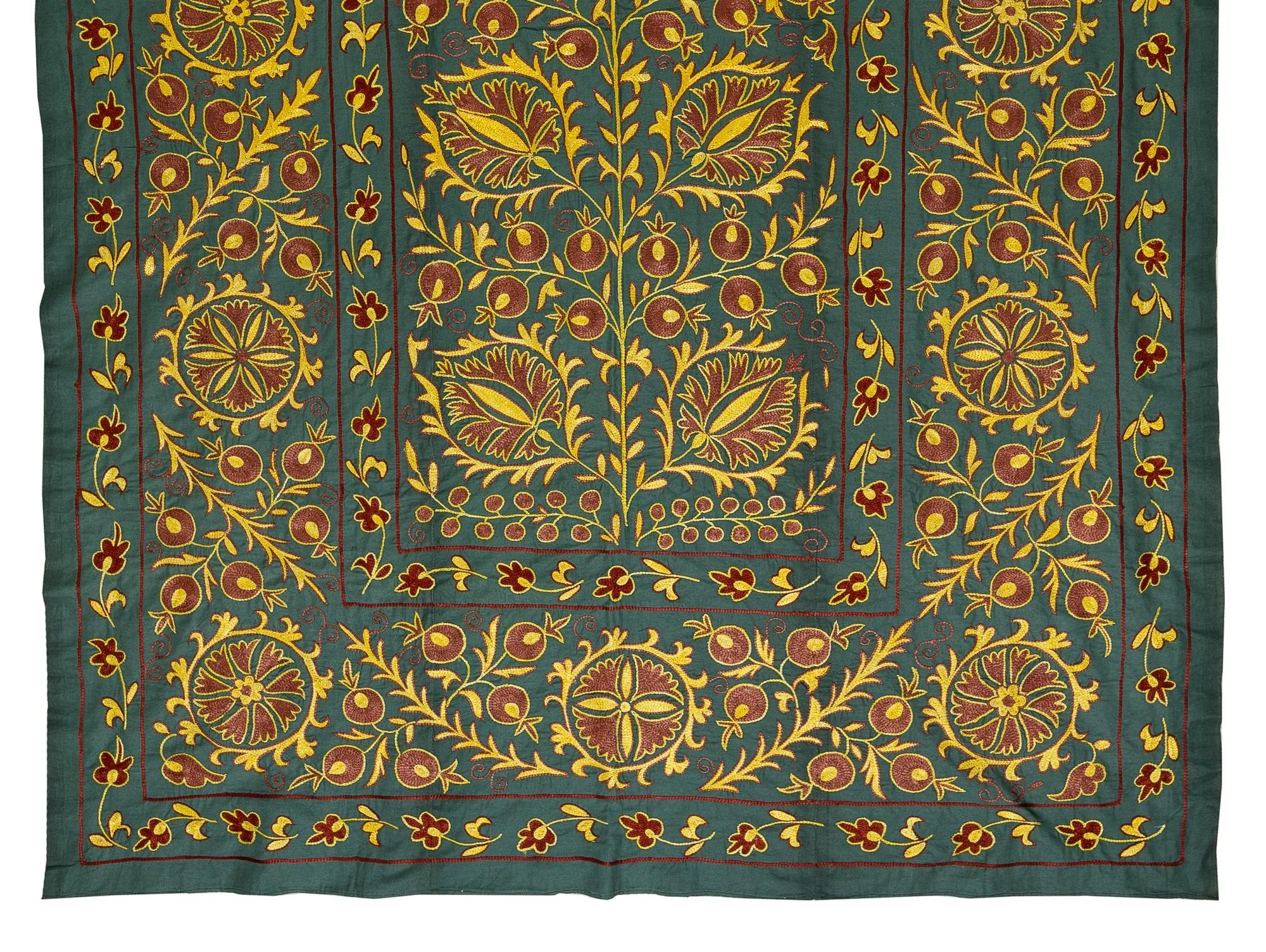 Modern Uzbek Suzani Textile, Embroidered Cotton & Silk Wall Hanging In New Condition For Sale In Philadelphia, PA