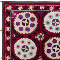 4.6x7 ft Silk Embroidery Wall Hanging, Suzani Bedspread, Old Tablecloth in Red