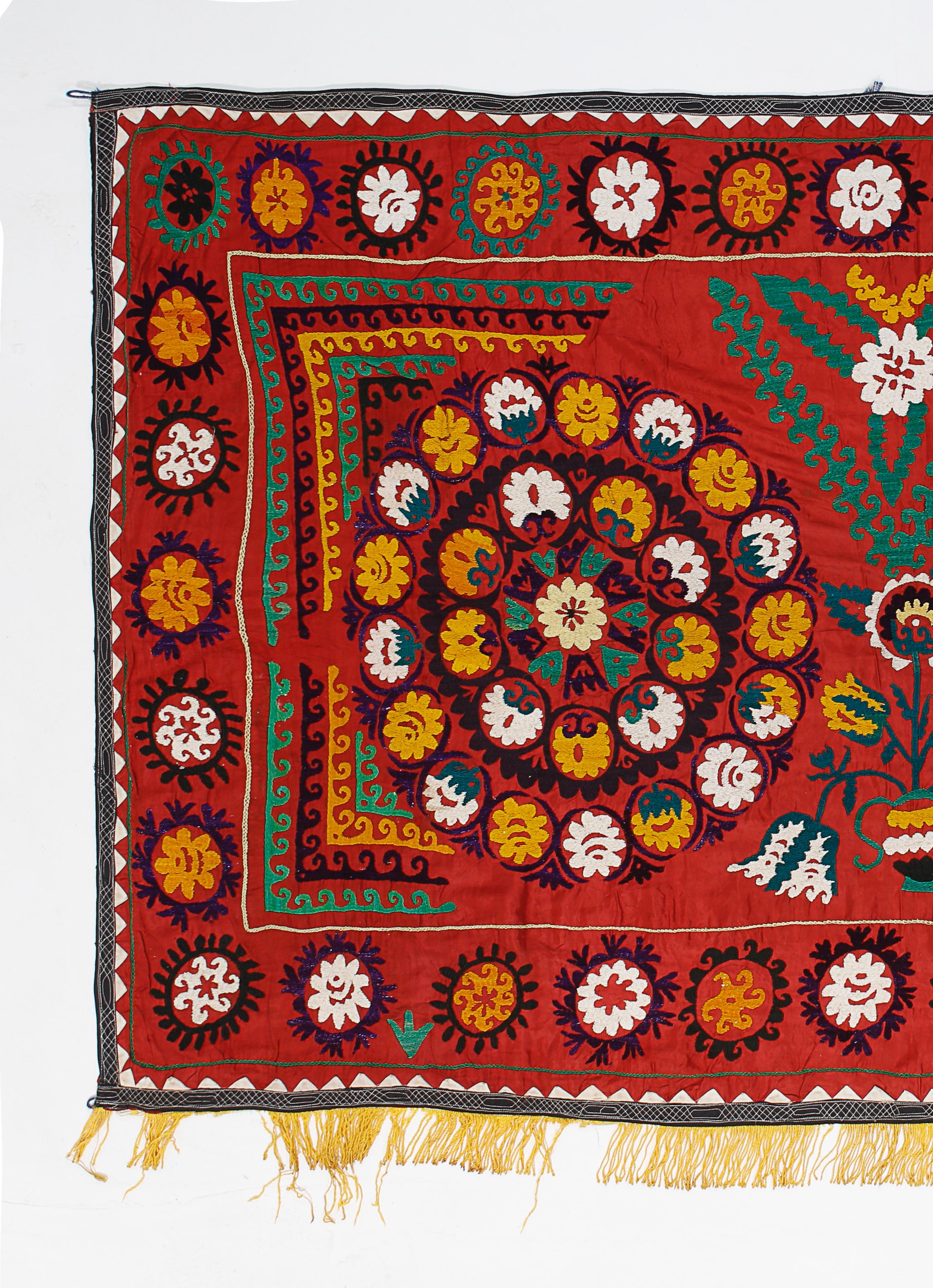 Uzbek 4.6x7.3 Ft Asian Suzani Wall Hanging, Silk Embroidery Table Cover, Red Bedspread For Sale