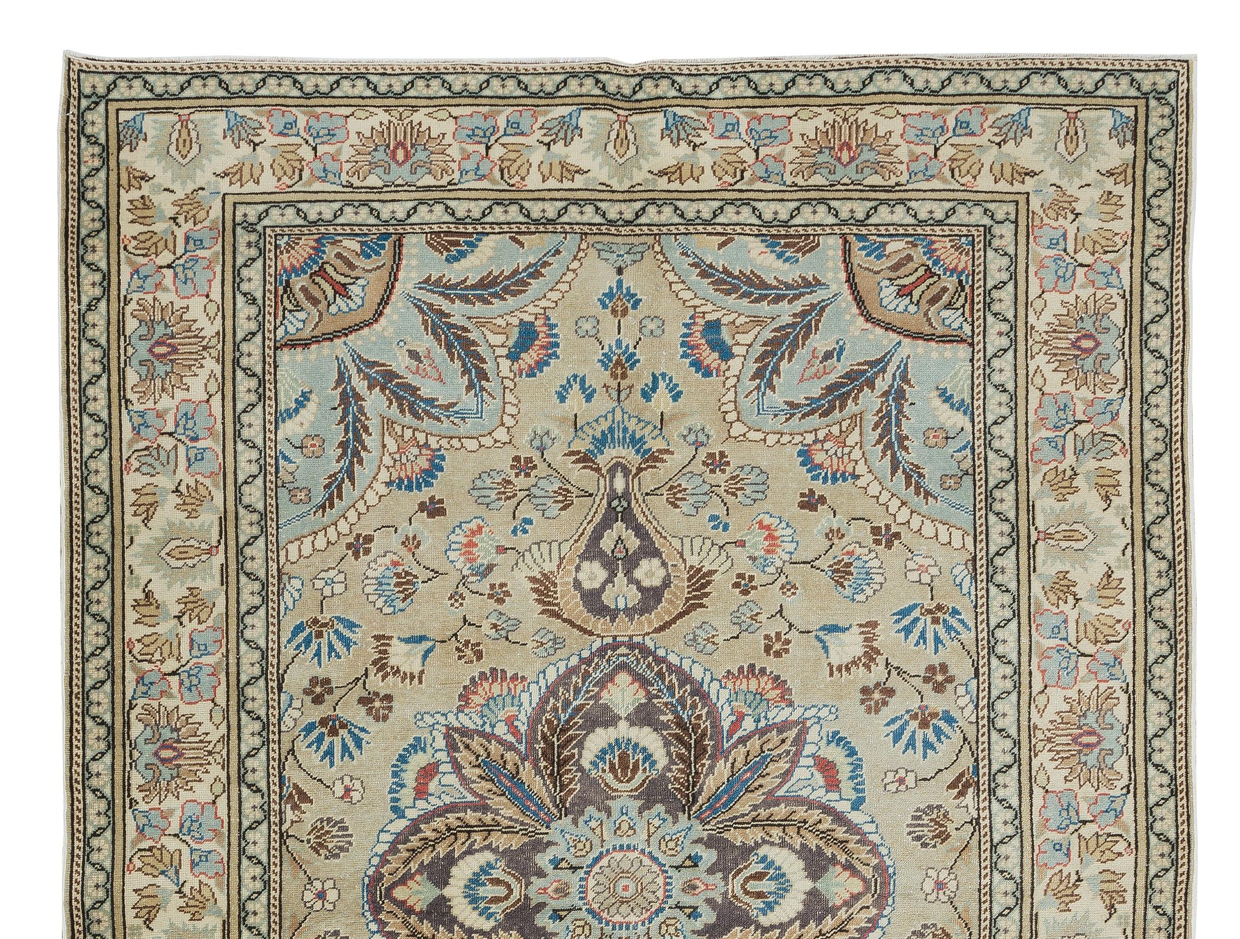 Turkish 4.6x7.3 Ft Elegant Vintage Hand-Knotted Wool Area Rug from Central Anatolia For Sale