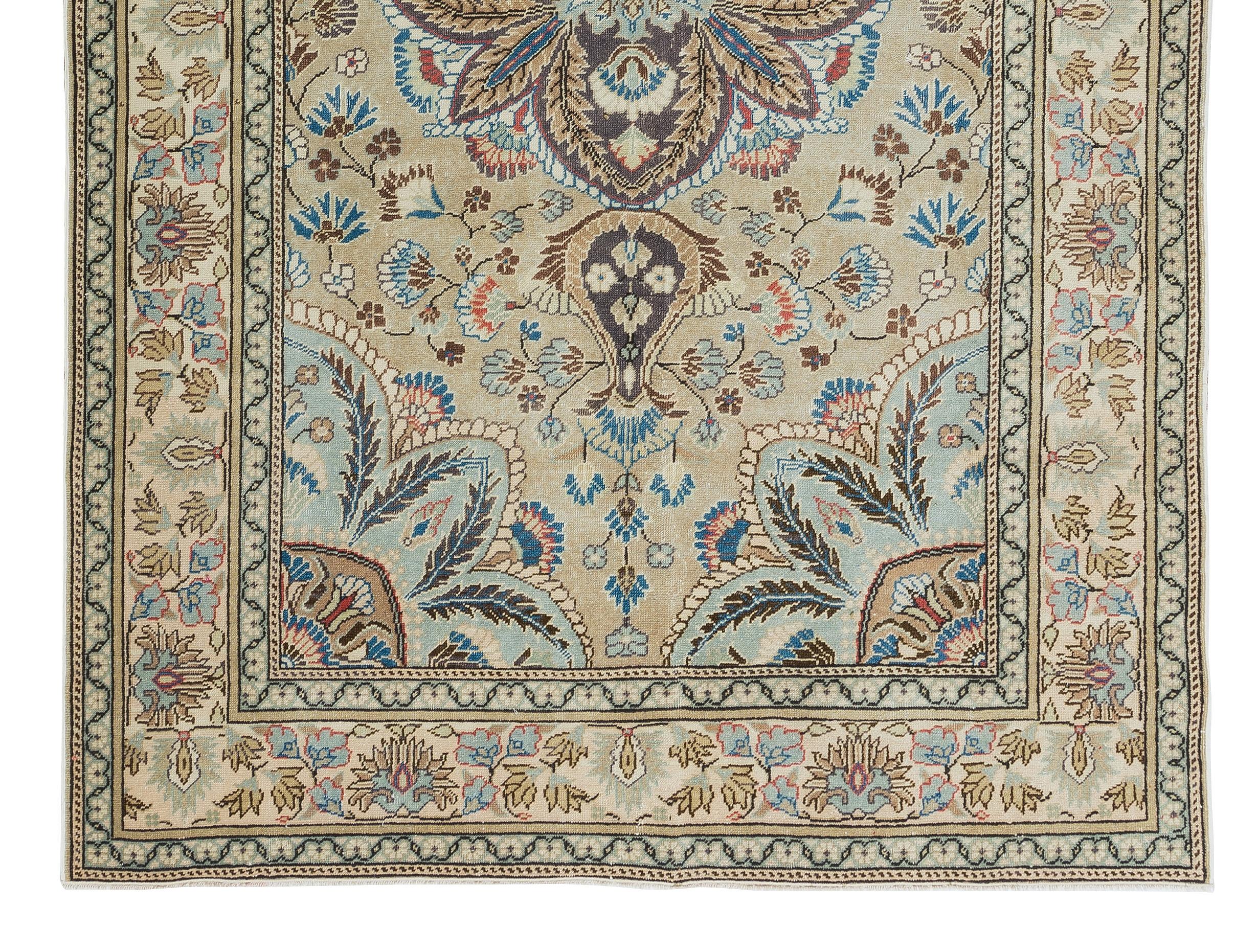 Hand-Woven 4.6x7.3 Ft Elegant Modern Hand-Knotted Wool Area Rug from Kayseri / Turkiye For Sale
