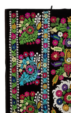 4.6x7.3 ft Silk Embroidery Wall Hanging, Black Floral Design Tapestry, Bedspread