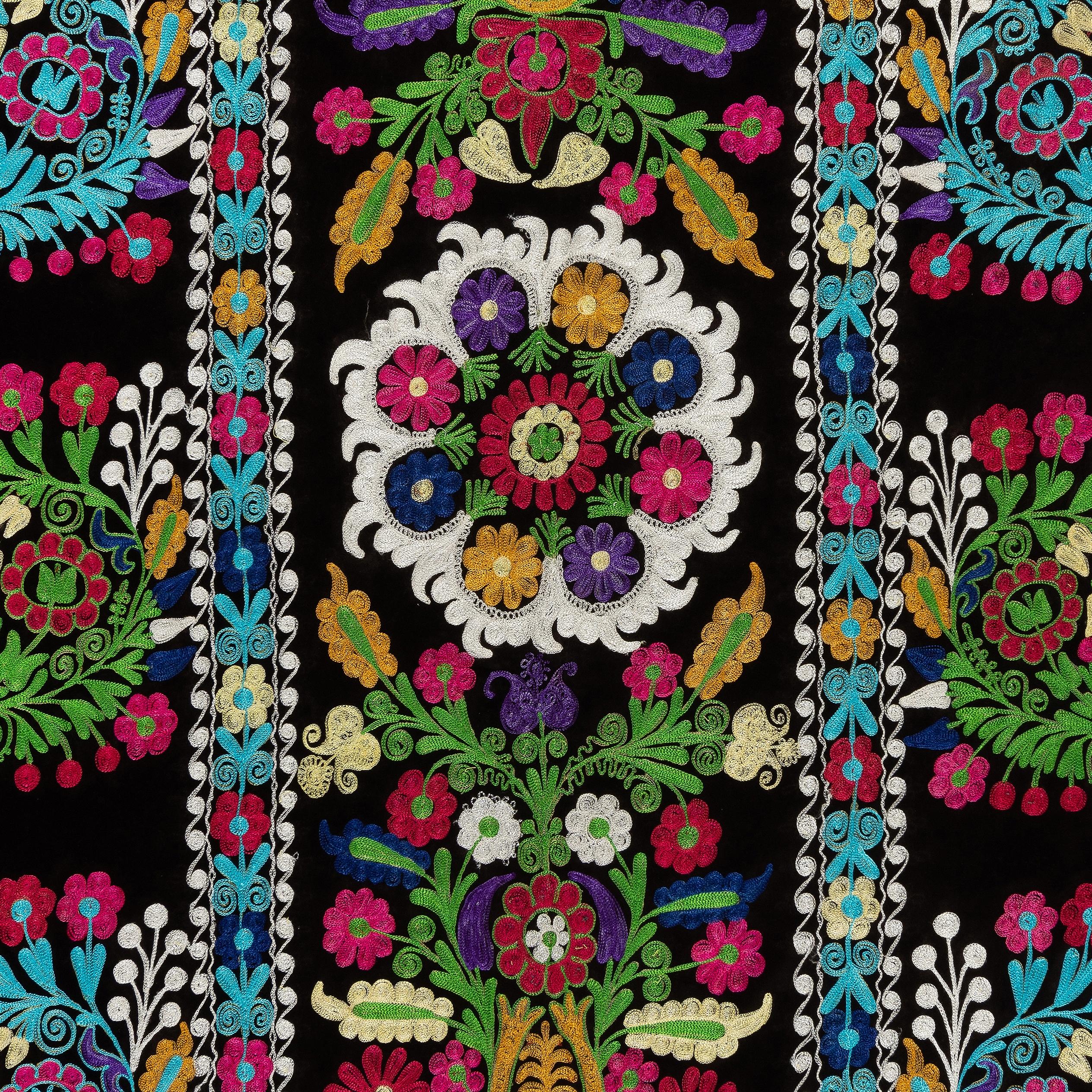 Uzbek 4.6x7.3 ft Silk Embroidery Wall Hanging, Black Floral Design Tapestry, Bedspread For Sale