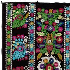 4.6x7.5 Ft Silk Embroidery Wall Hanging, Needlework Table Cover, Uzbek Bedspread