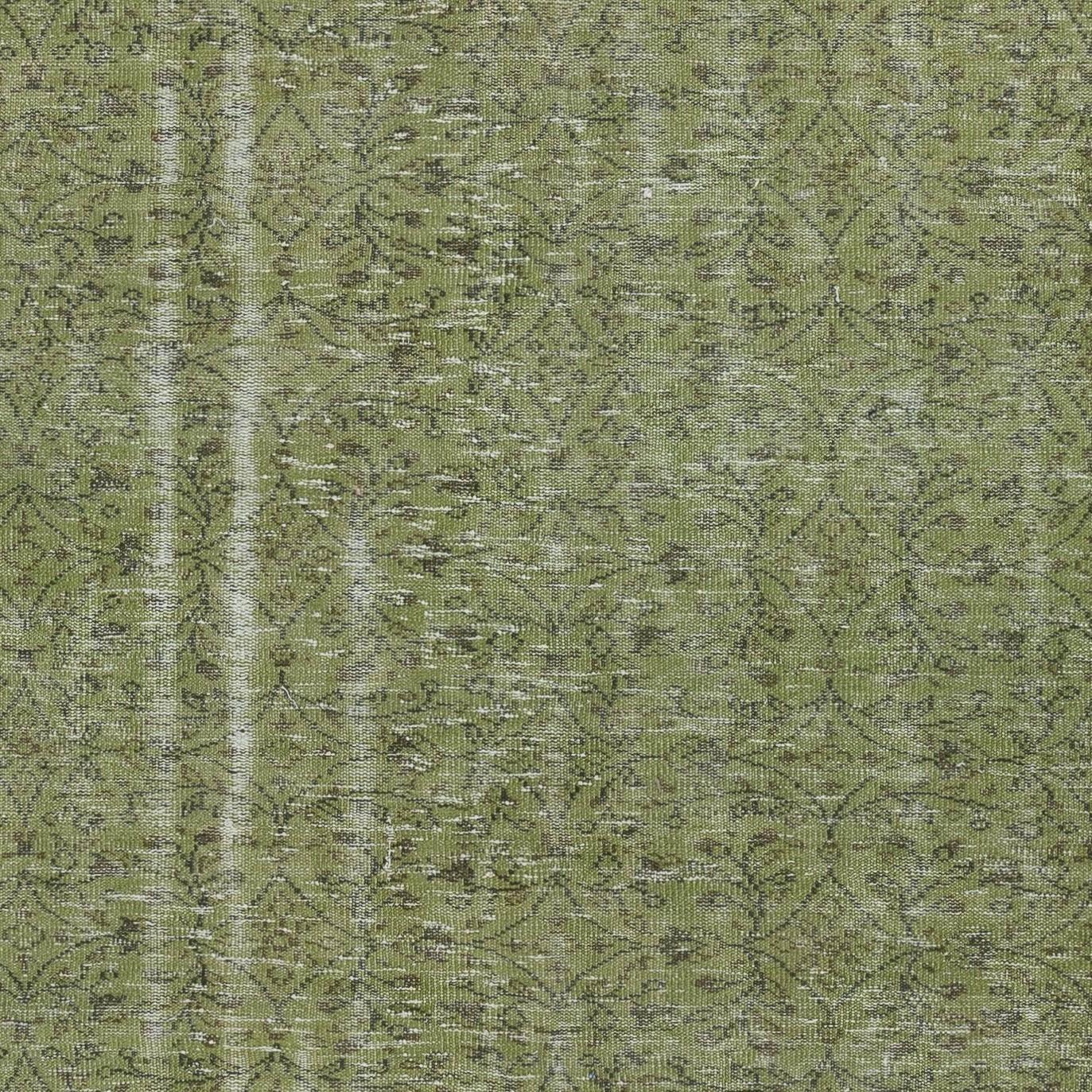 Noué à la main 4.6x8.2 Ft Hand Made Tapis à motifs floraux de Turquie. Tapis de couleur verte en vente