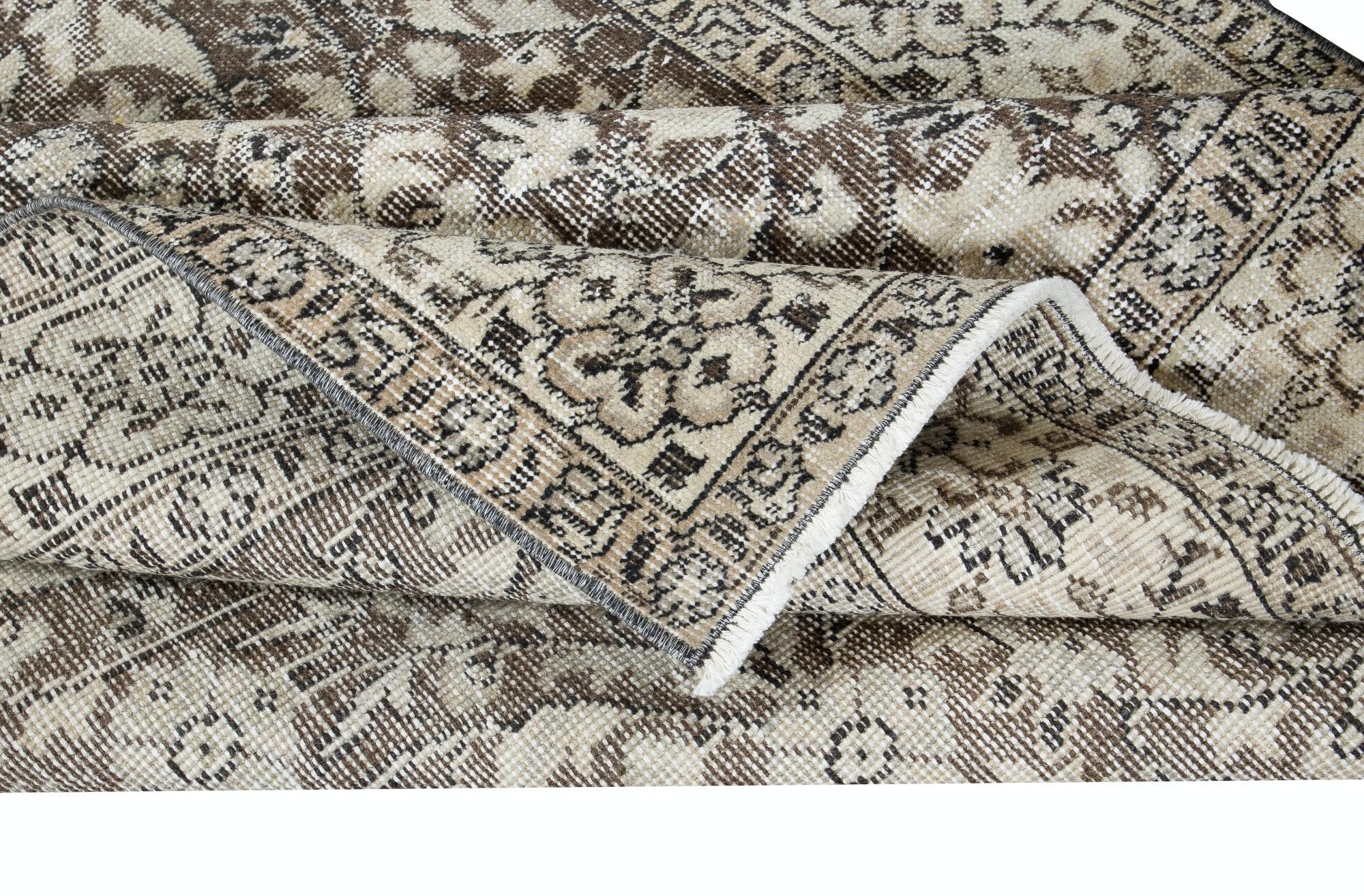 Oushak 4.6x8.3 Ft Vintage Floral Rug, Hand Knotted Turkish Wool Carpet in Beige & Brown For Sale
