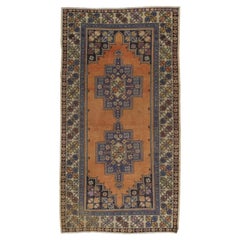 4,6x8,5 Ft Traditioneller handgeknüpfter türkischer Teppich aus der Mitte des Jahrhunderts mit Wollflor