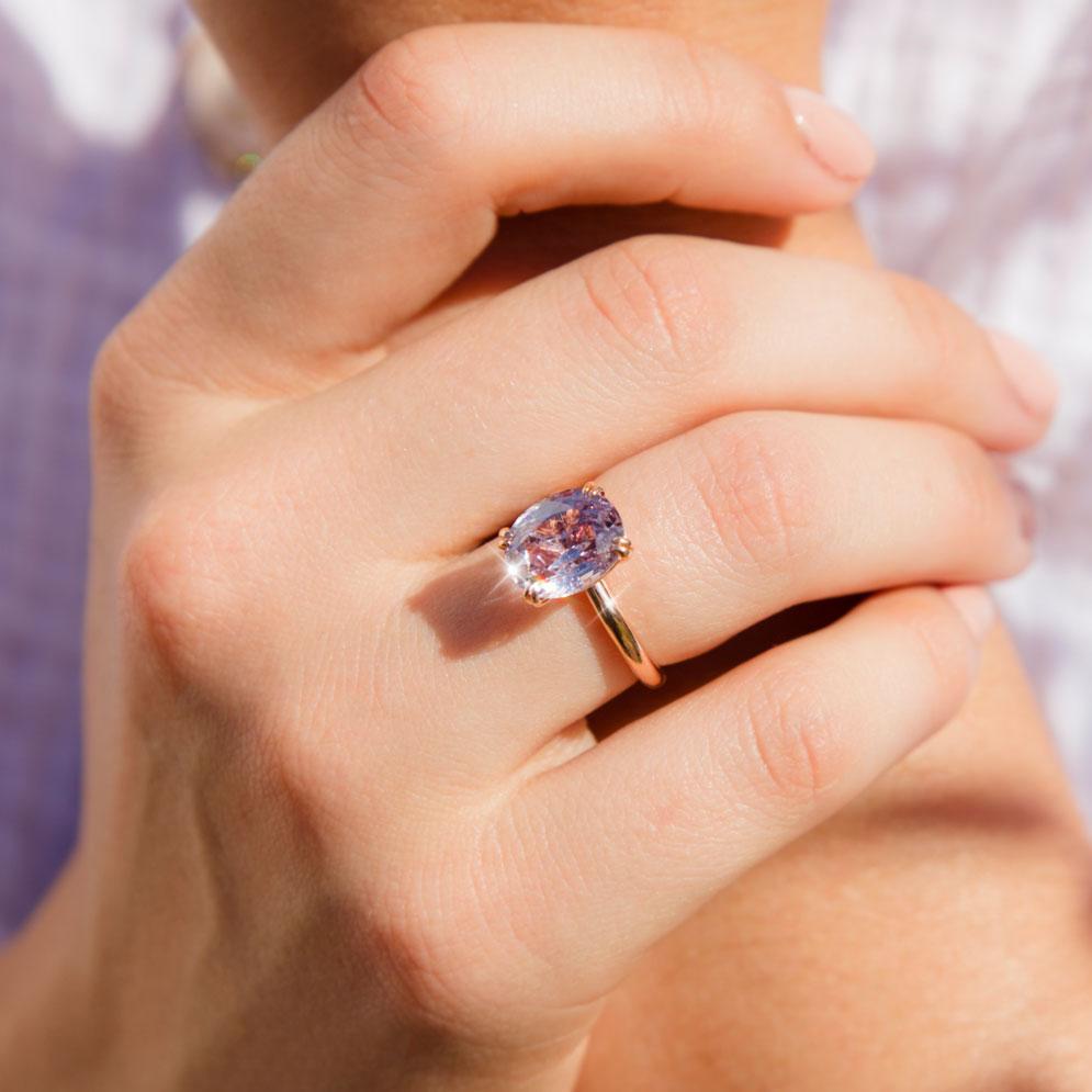 4.7 Carat Oval Purple Spinel Solitaire Cocktail Ring in 18 Carat Rose Gold In New Condition In Hamilton, AU
