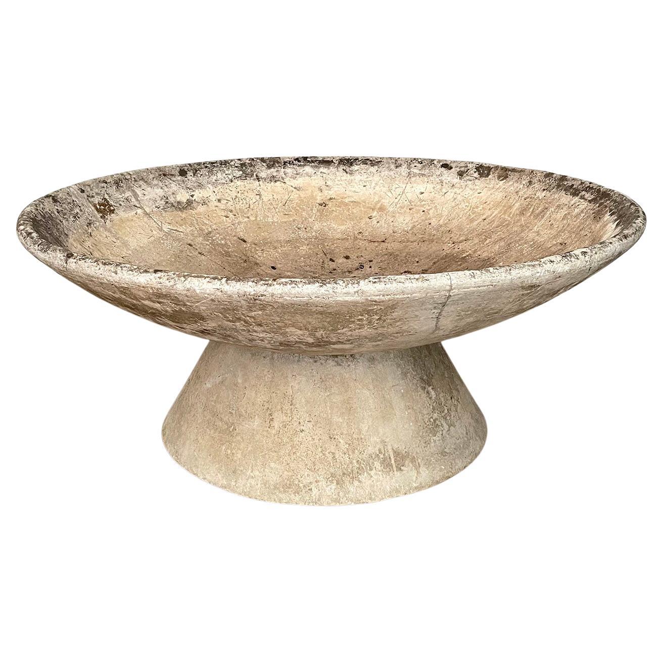 Jardinera Willy Guhl sobre soporte