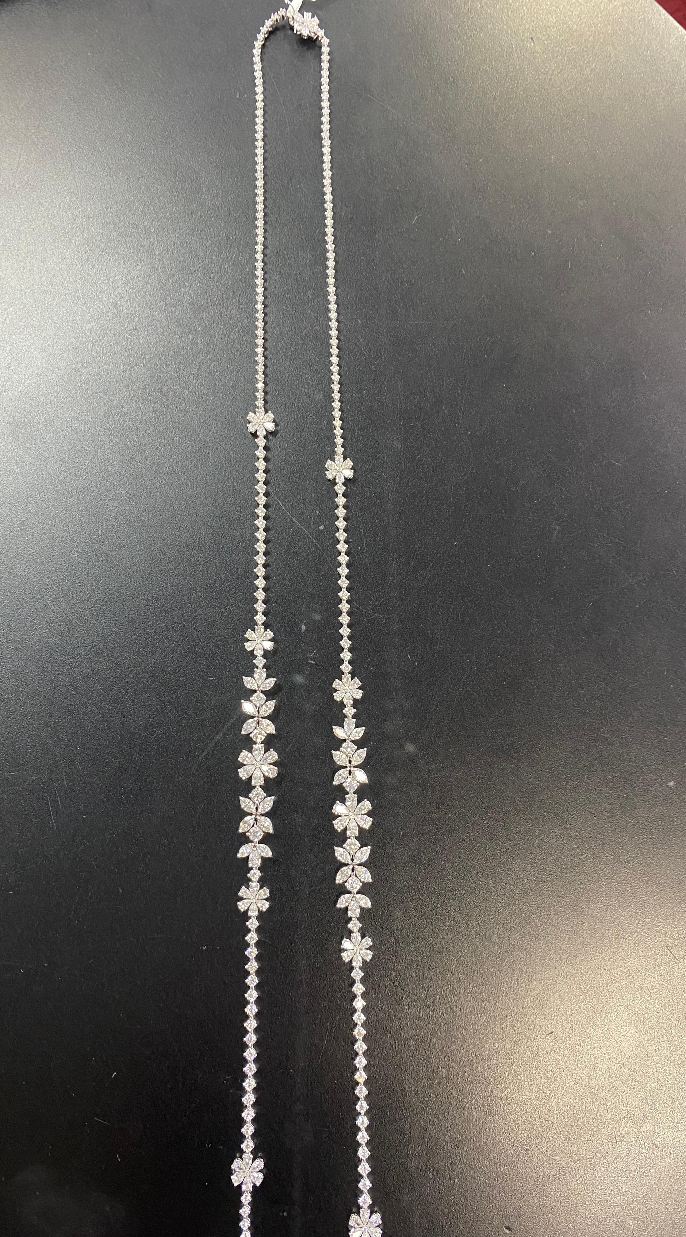 Contemporary Zydo 18k Diamond Flower Necklace 27.28 Carats VS-F Color