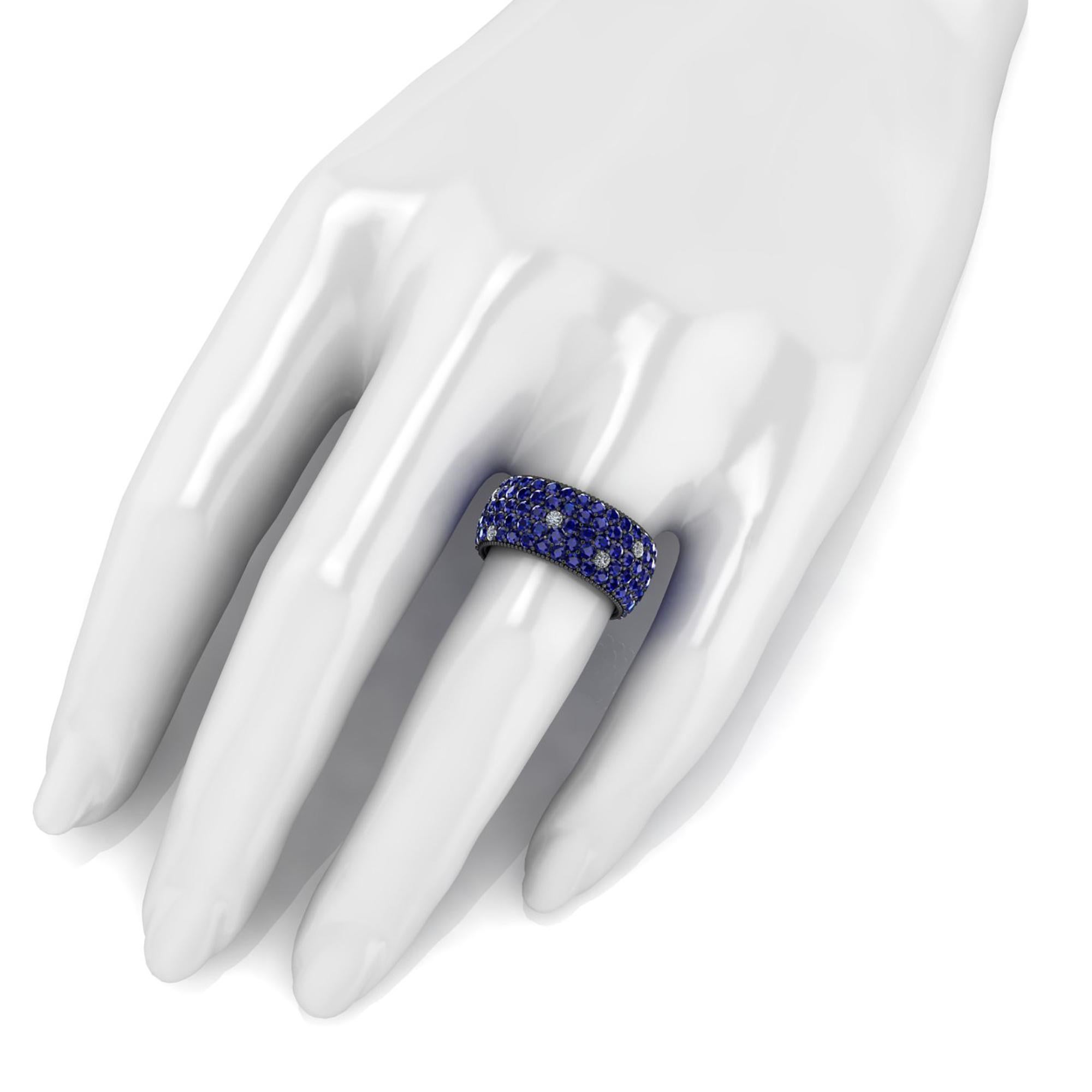 4.70 Carat Blue Sapphires and Diamonds Ring in 18 Karat Black Gold In New Condition For Sale In New York, NY
