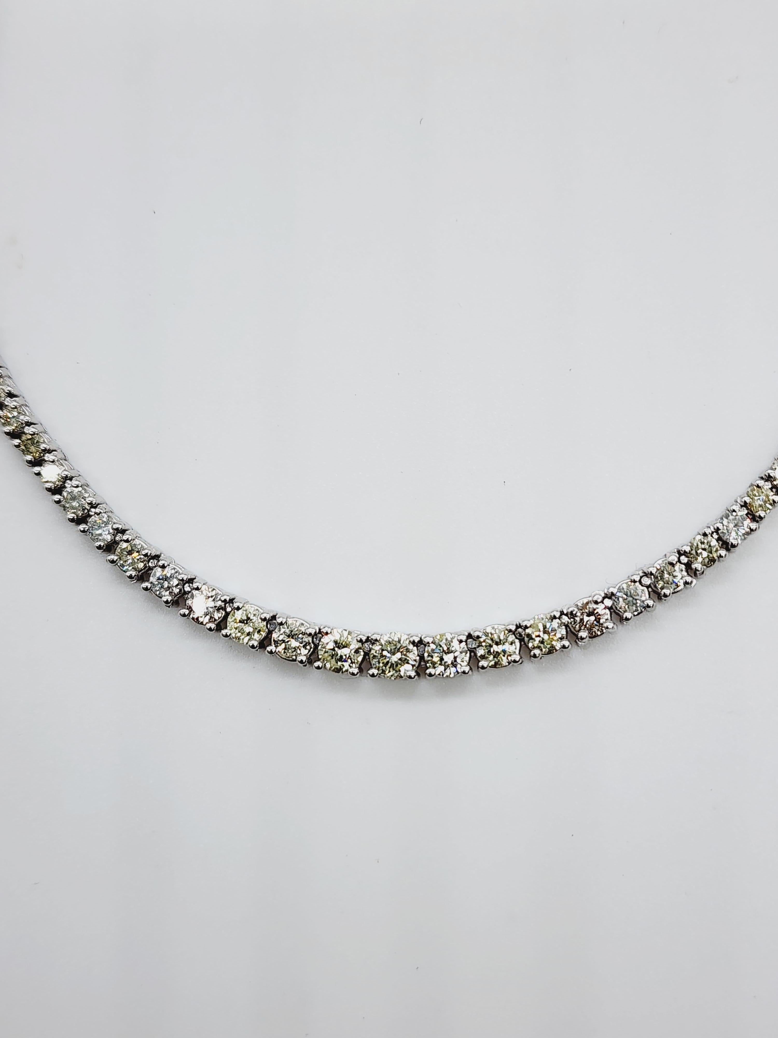 4.70 Carat Diamond Riviera Tennis Necklace 14 Karat White Gold 16'' In New Condition For Sale In Great Neck, NY