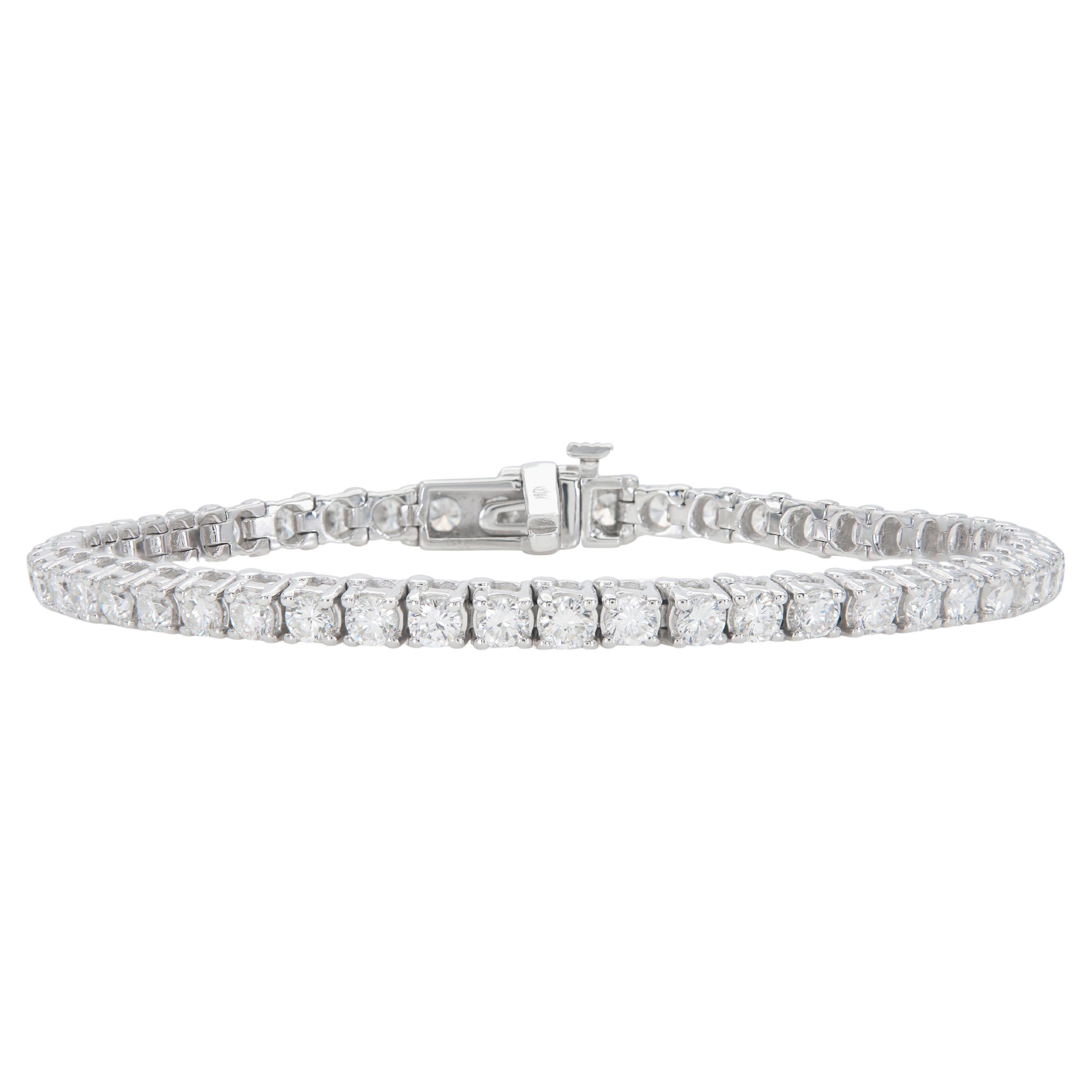 4.70 Carat Diamond Tennis Bracelet For Sale