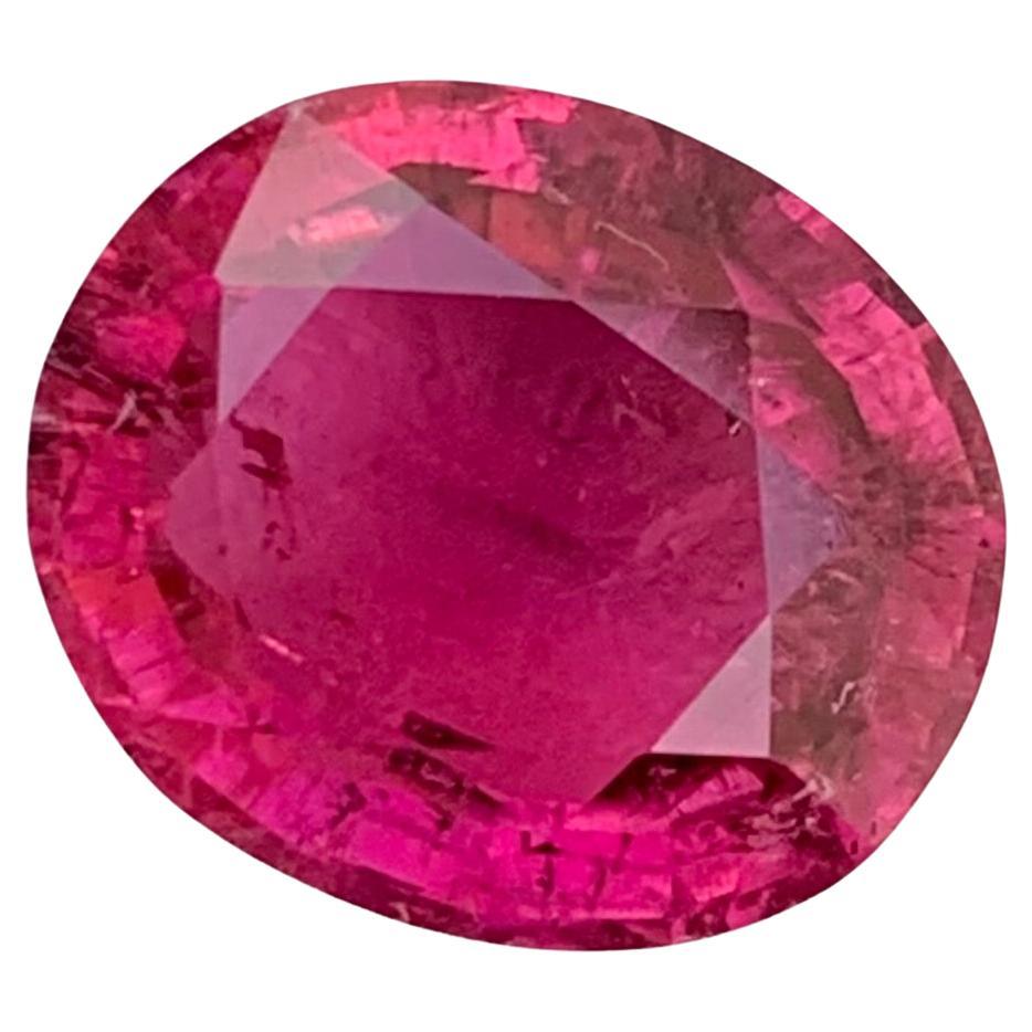 4.70 Carat Glamorous Loose Rubellite Tourmaline Oval Shape Gem For Jewellery  For Sale