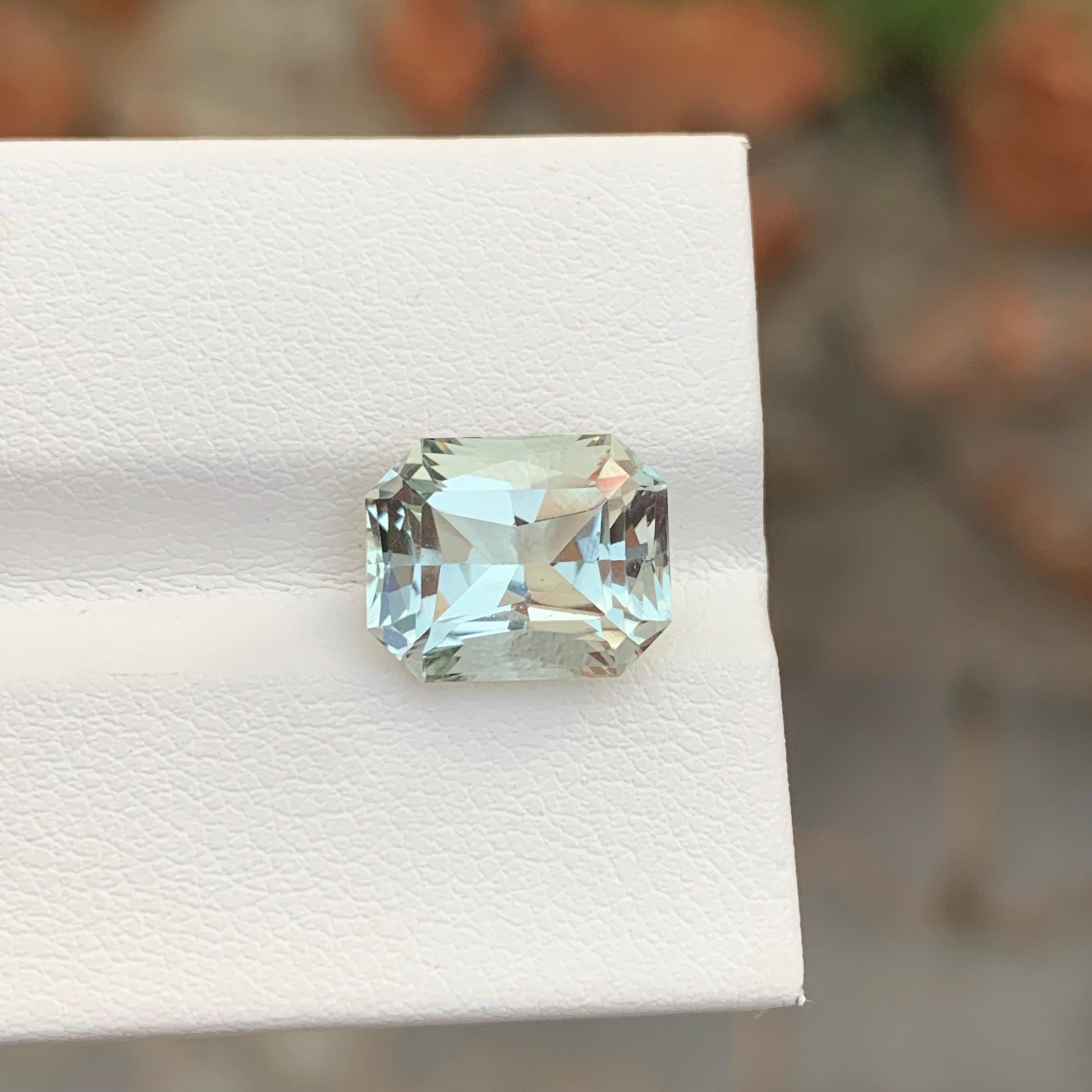 Belle améthyste verte non sertie de 4,70 carats de forme octogonale pour collier Neuf - En vente à Peshawar, PK