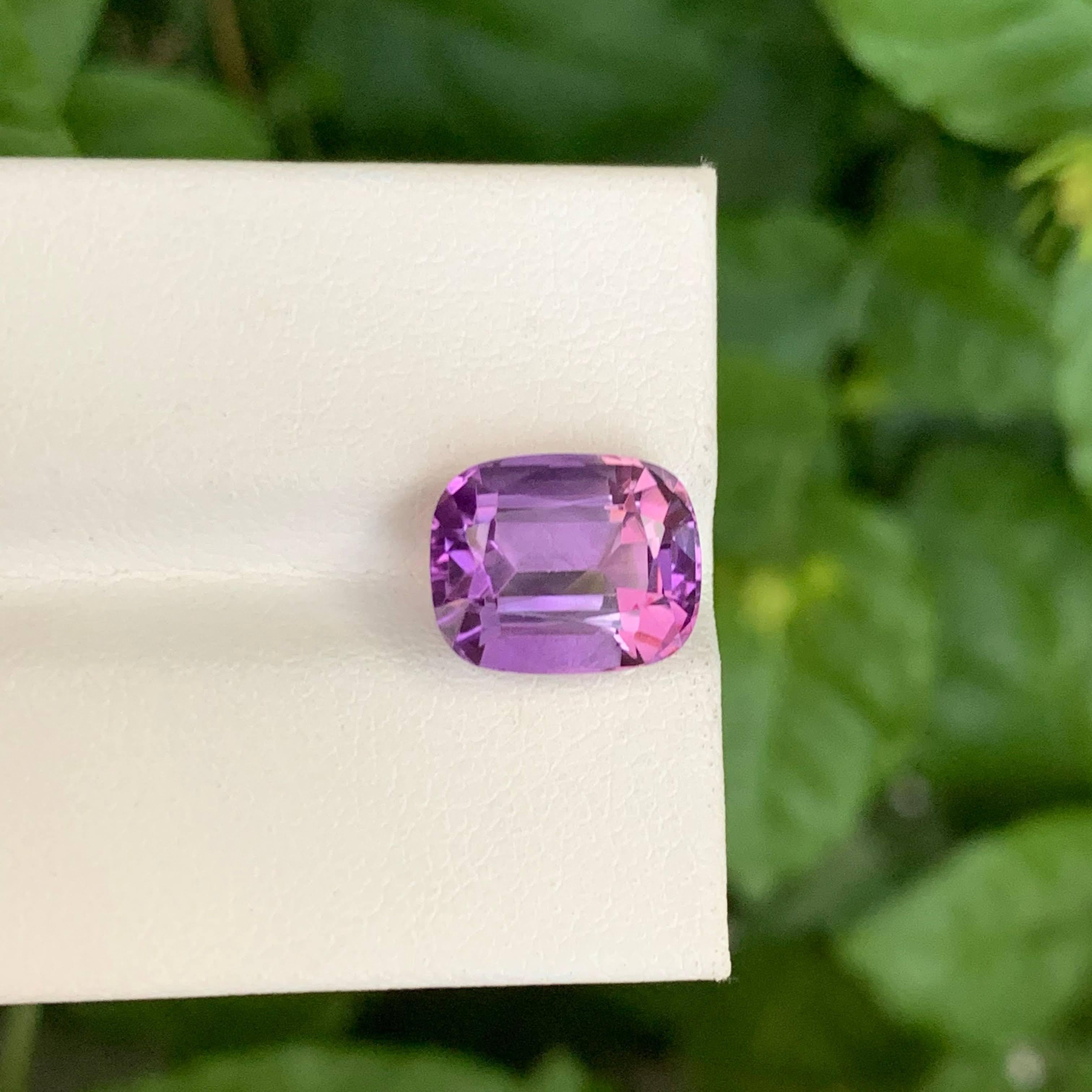 4.70 Carat Natural Loose Fantastic Purple Amethyst Stone Cushion Cut from Brazil For Sale 5