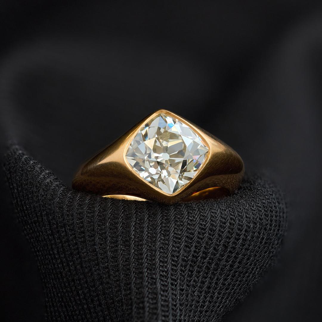 Bague à diamant Peruzzi de 4,70 carats en vente 1