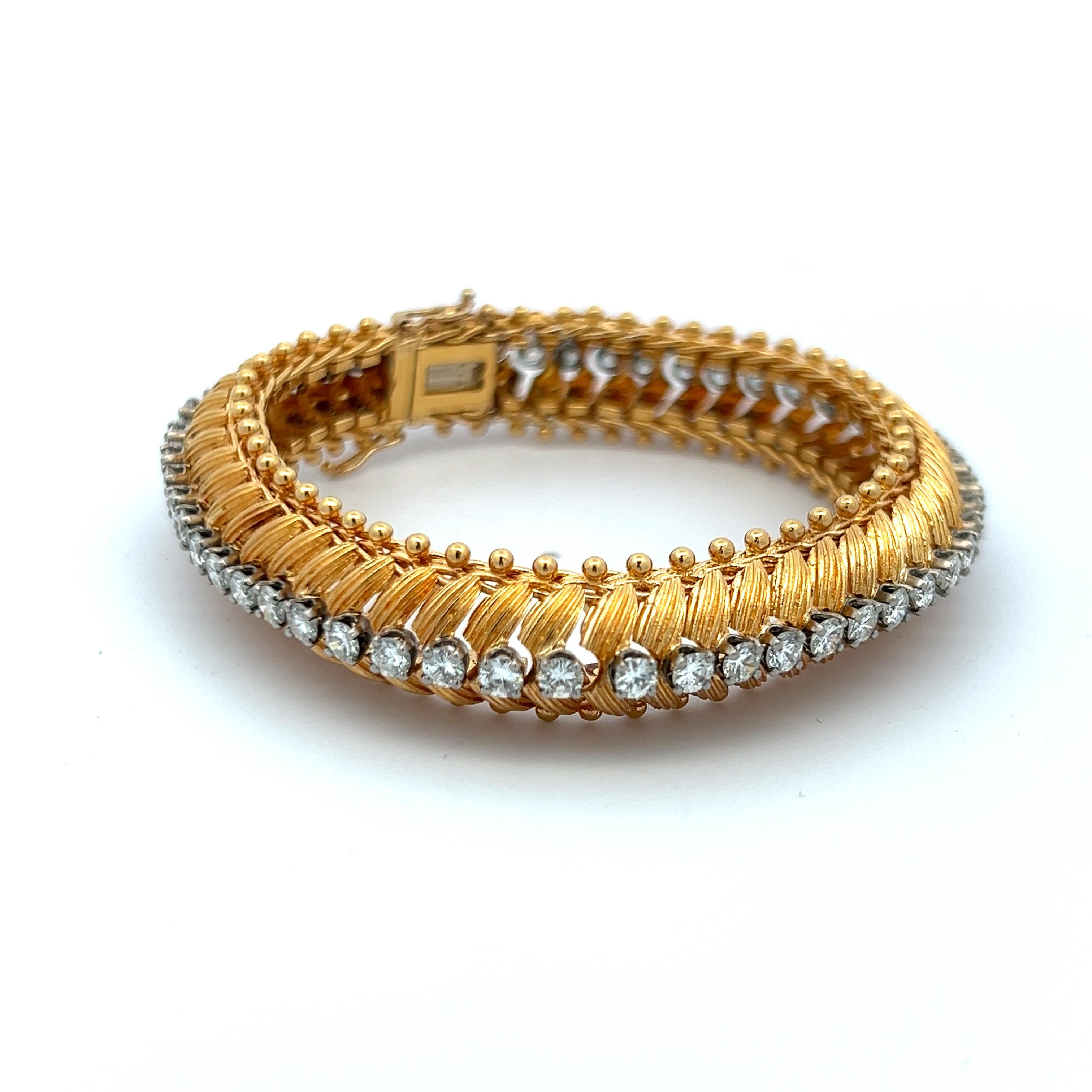 4,70 Karat Runder Brillant G SI1 Diamant 18 Karat Gelbgold A Link-Armband Damen im Angebot