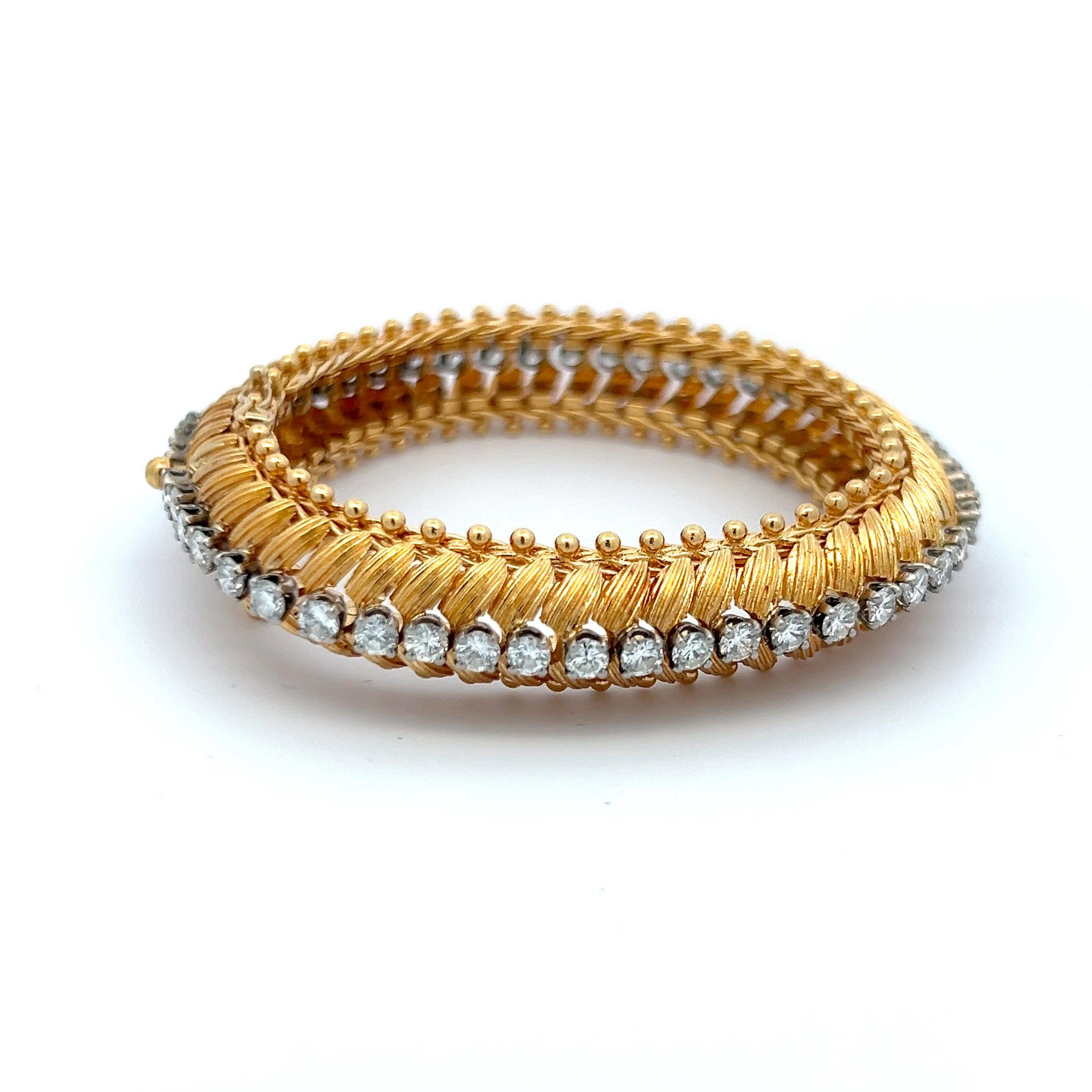 4,70 Karat Runder Brillant G SI1 Diamant 18 Karat Gelbgold A Link-Armband im Angebot 1