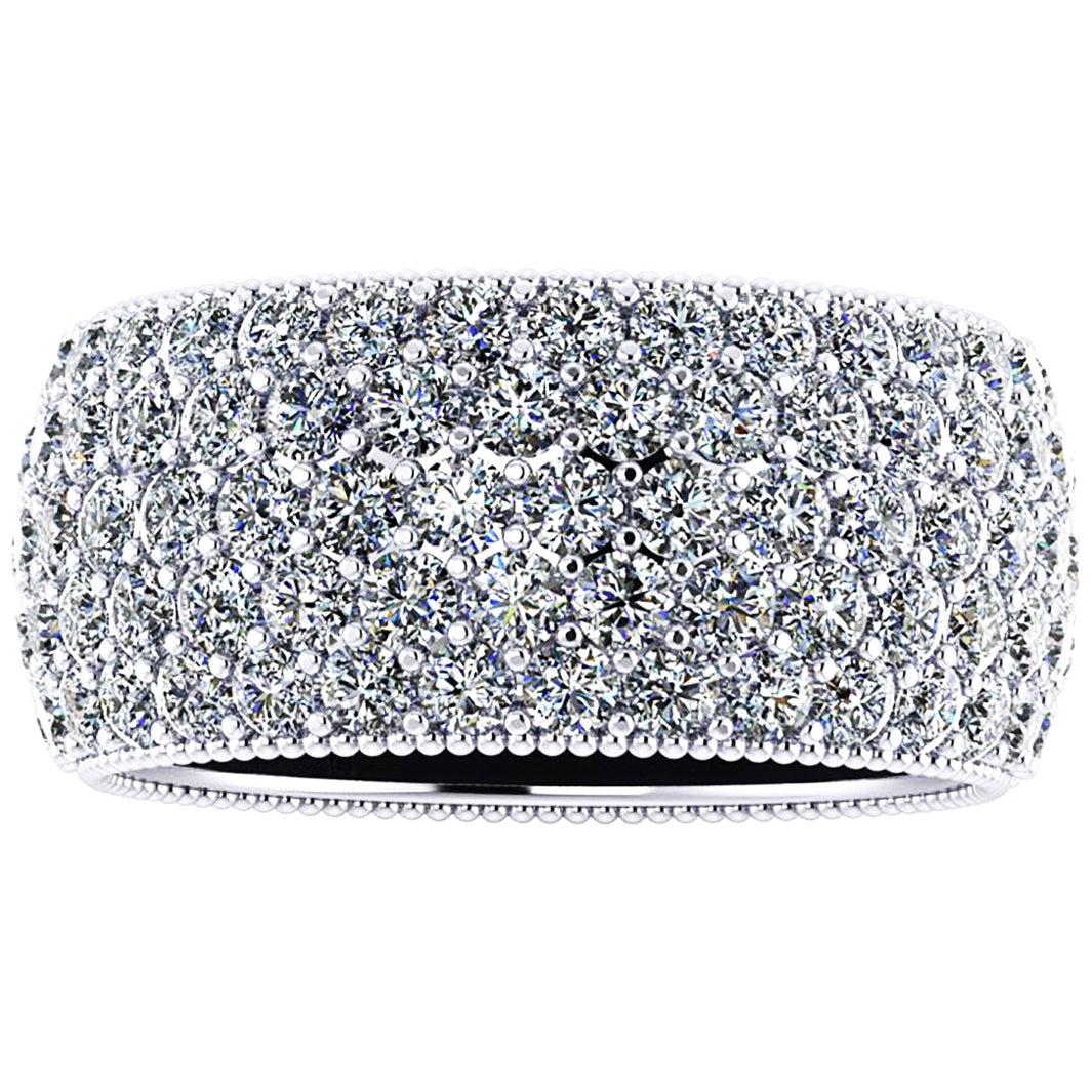 Bague pavée de diamants blancs de 4,80 carats en or blanc 18 carats