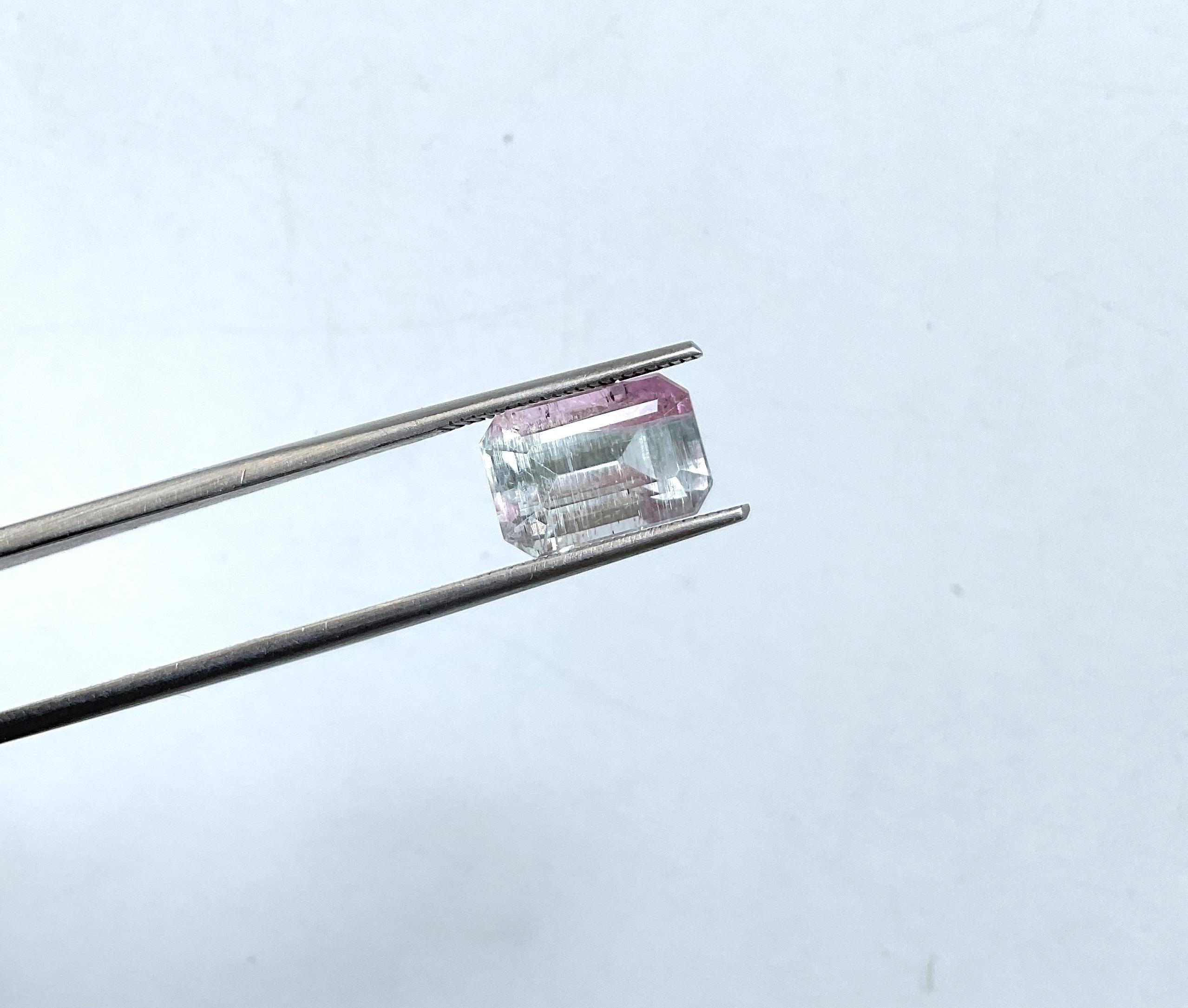 4.70 Carats BI Color Tourmaline Octa Faceted Cut stone Top Quality Natural gem Unisexe en vente