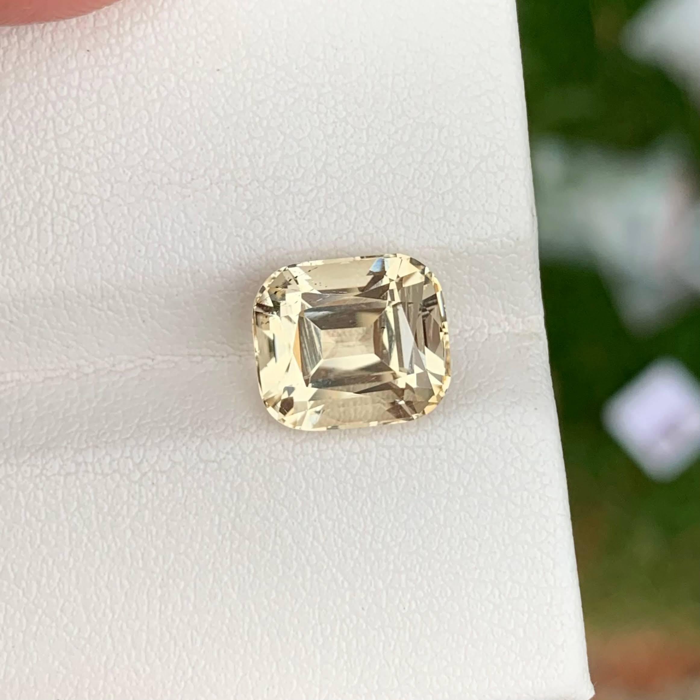 Modern 4.70 Carats Light Yellow Loose Scapolite Stone Cushion Cut Tanzanian Gemstone For Sale