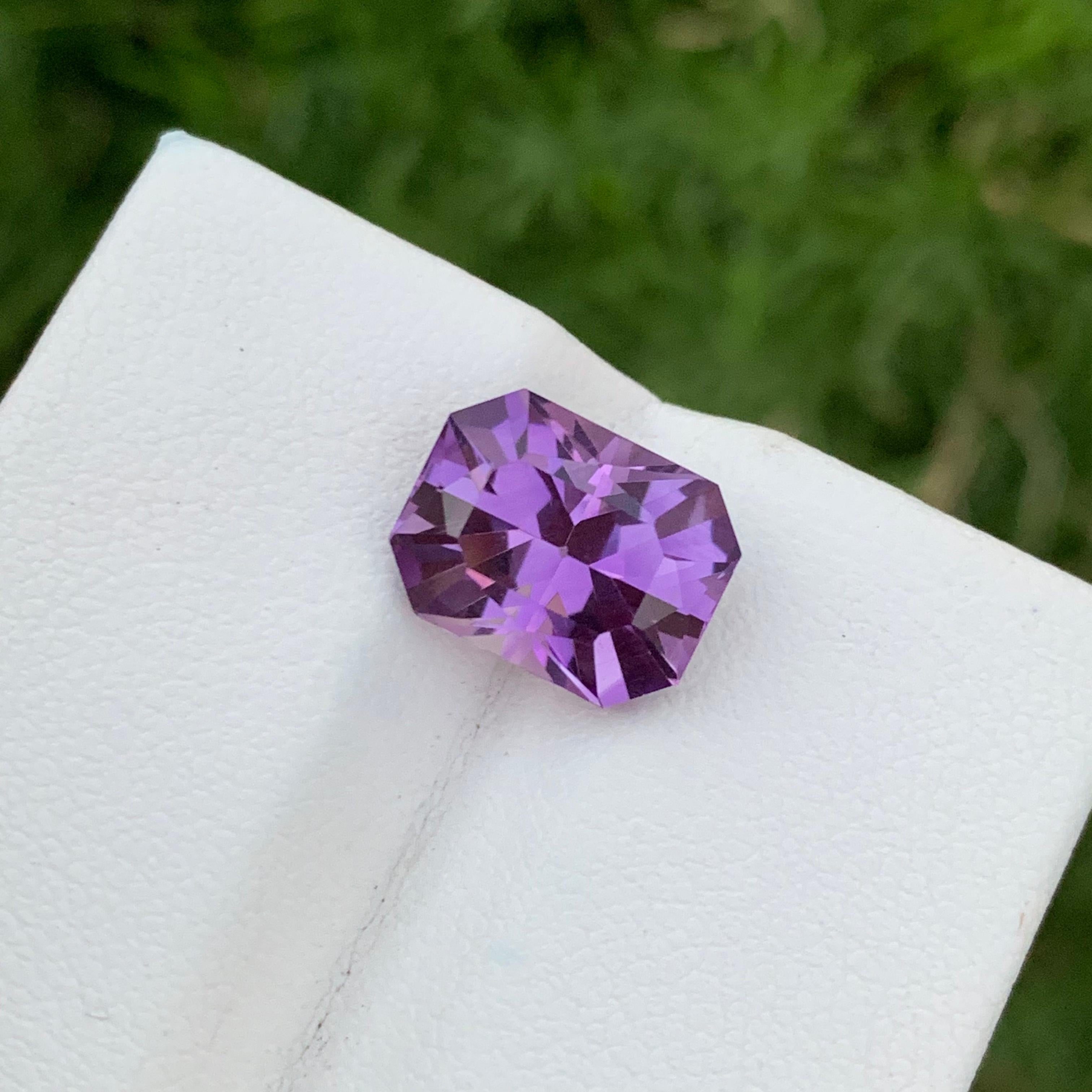 4.70 Carats Natural Loose Purple Amethyst Ring Gemstone From Brazil Mine  In New Condition For Sale In Peshawar, PK