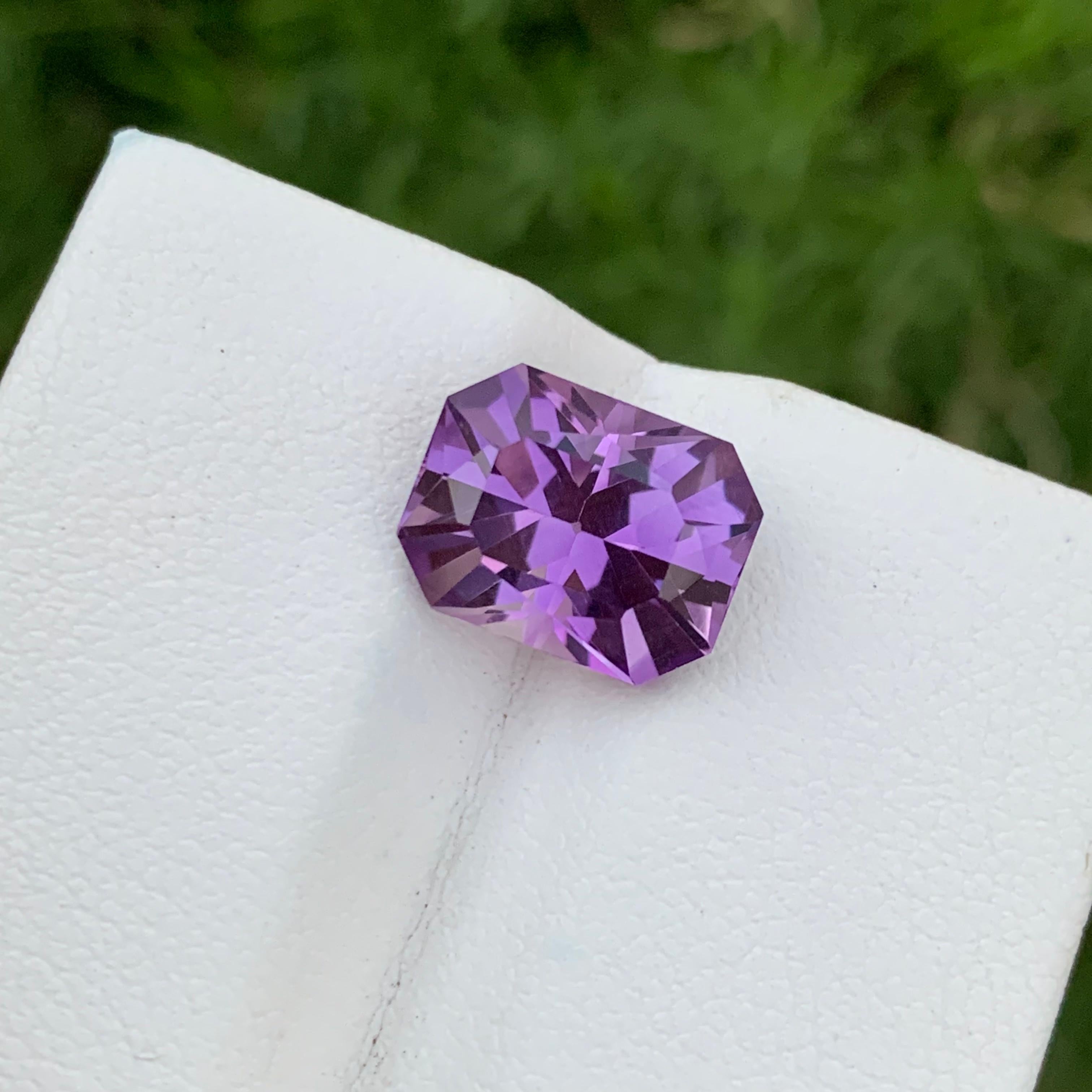 Women's or Men's 4.70 Carats Natural Loose Purple Amethyst Ring Gemstone From Brazil Mine  For Sale
