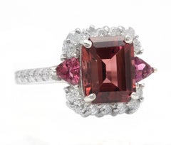 4.70 Carats Natural Tourmaline and Diamond 14K Solid White Gold Ring