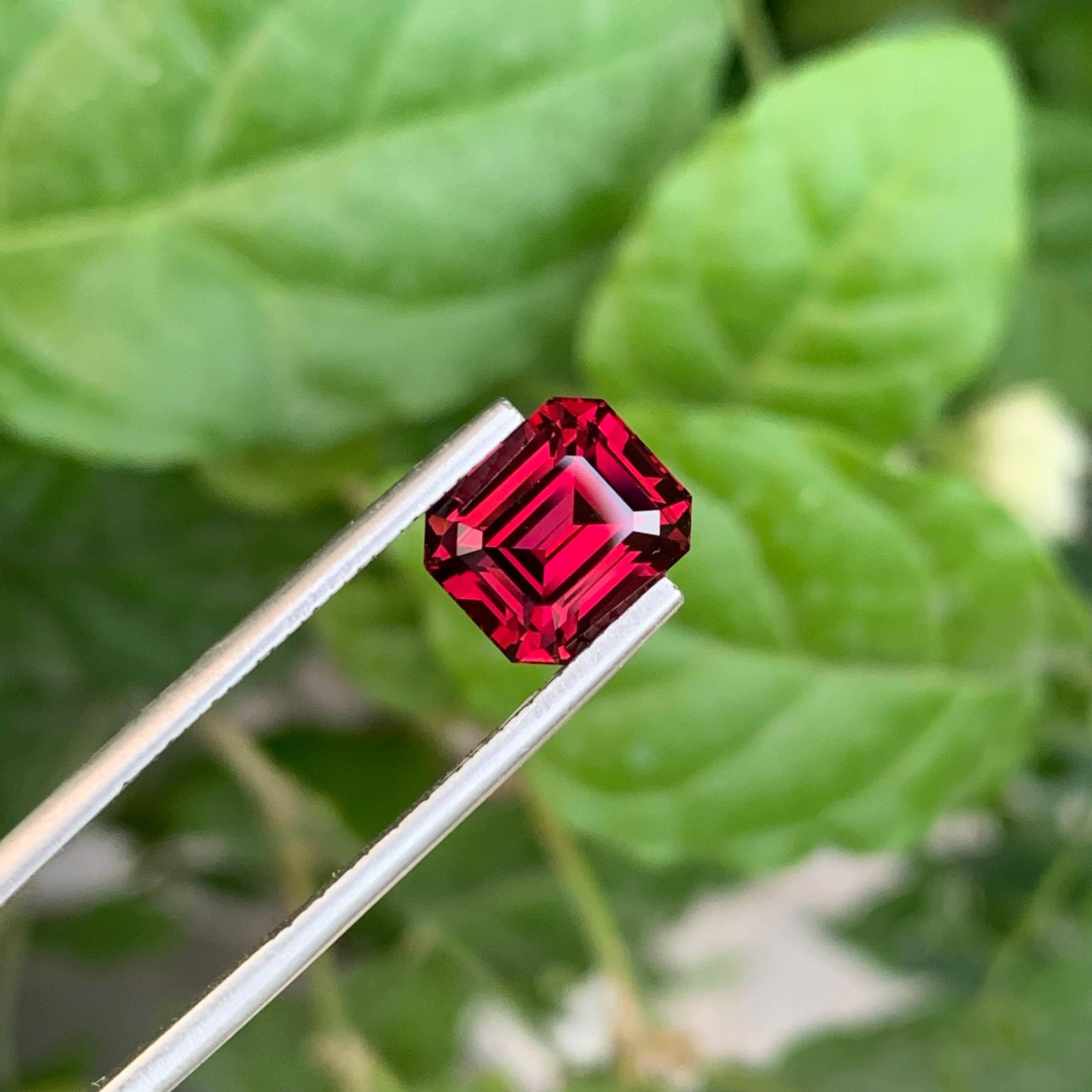 Gewicht 4,70 Karat
Abmessungen 9,5x8x6,2mm
Behandlung Keine
Herkunft Afrika
Clarity Eye Clean
Form Achteck
Schliff Smaragd
NA


4,70 Karat rosa-roter Umbalit-Granat kaufen - Smaragdschliff, zertifizierter afrikanischer Edelstein

Mit diesem 4.70