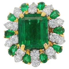 Diamante esmeralda zambiano sin aceite de 4,71 quilates en monte Oscar Heyman, certificado AGL