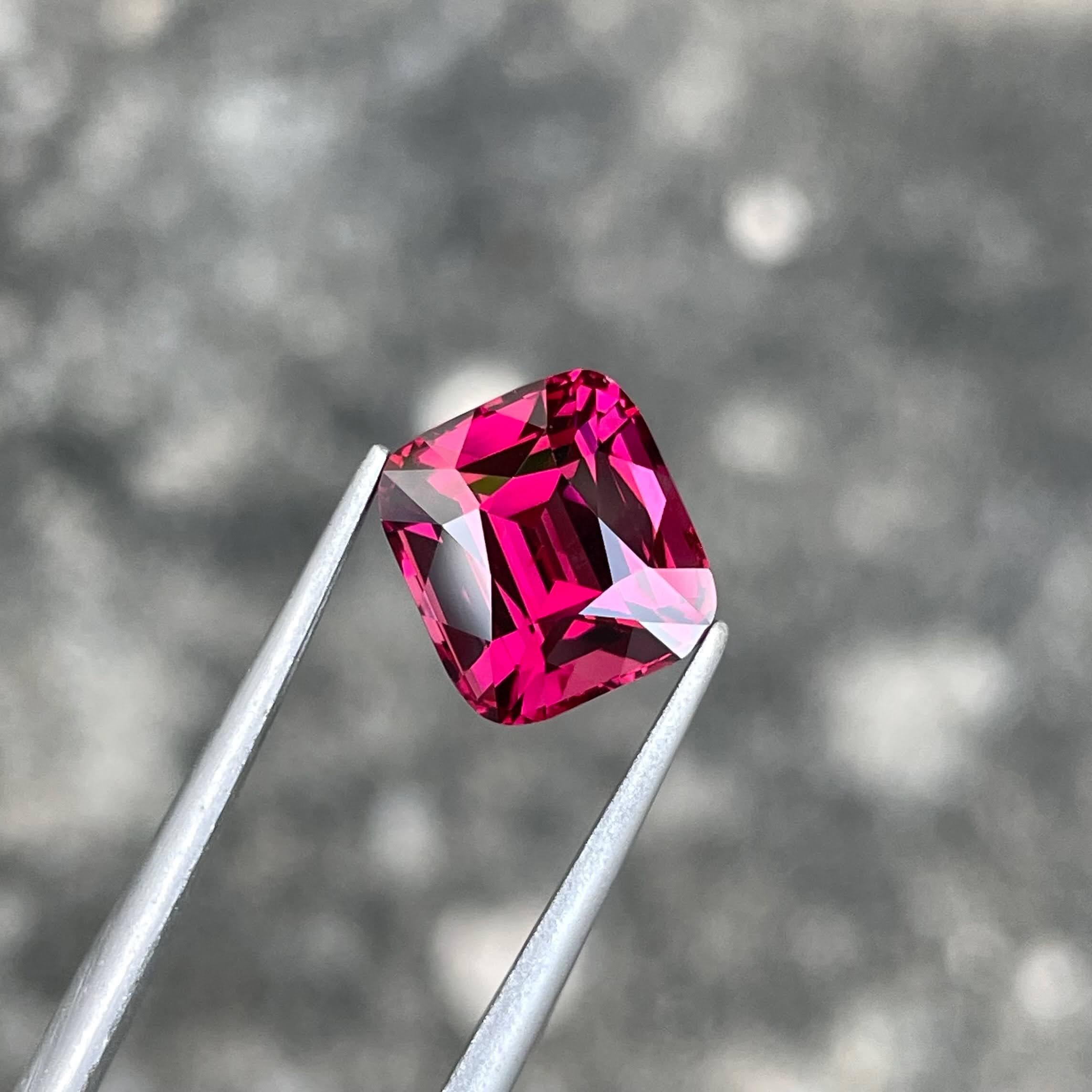 Weight 4.71 carats 
Dimensions 9.4x8.5x6.3 mm
Treatment none 
Origin Africa 
Clarity VVS 
Shape cushion 
Cut fancy cushion 



The 4.71 carats Pinkish Red Garnet is a mesmerizing gemstone known for its exceptional beauty and striking coloration.