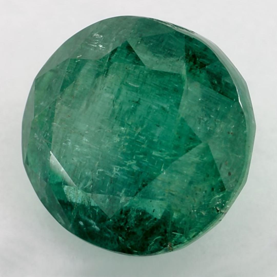 Mit seinem leuchtenden grünen Farbton ist der Geburtsstein für den Mai ein Symbol für neues Wachstum im Frühling. 

Alle unsere Edelsteine sind 100% natürlich und echt. Eine Zertifizierung kann auf Anfrage gegen eine geringe Gebühr