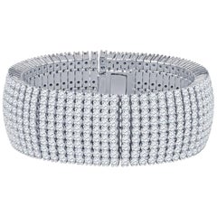 47.13 Carat Round Brilliant Cut Prong-Set Diamond Bracelet in 18 Karat Gold