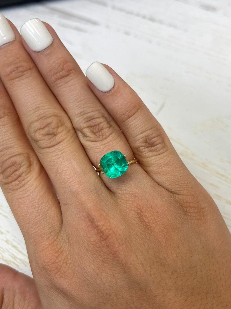 4.72 Carat Bright Green Colombian Emerald - Muzo Cushion Cut May Birthstone Gem For Sale 4