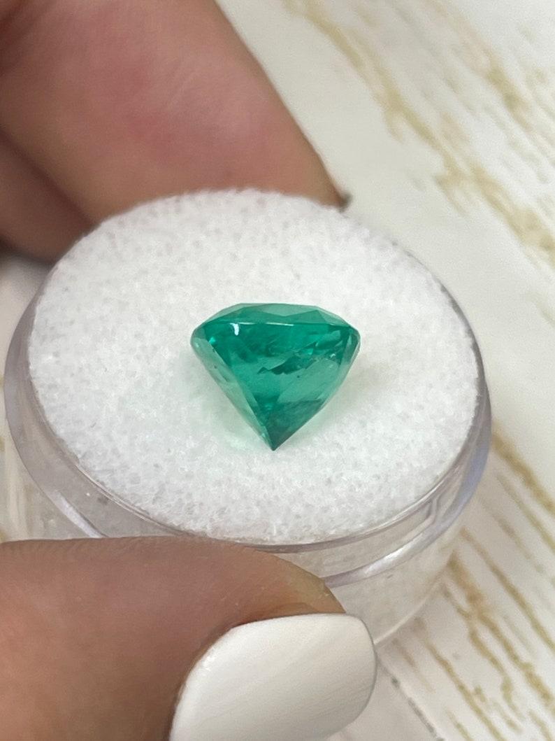 4.72 Carat Bright Green Colombian Emerald - Muzo Cushion Cut May Birthstone Gem For Sale 3