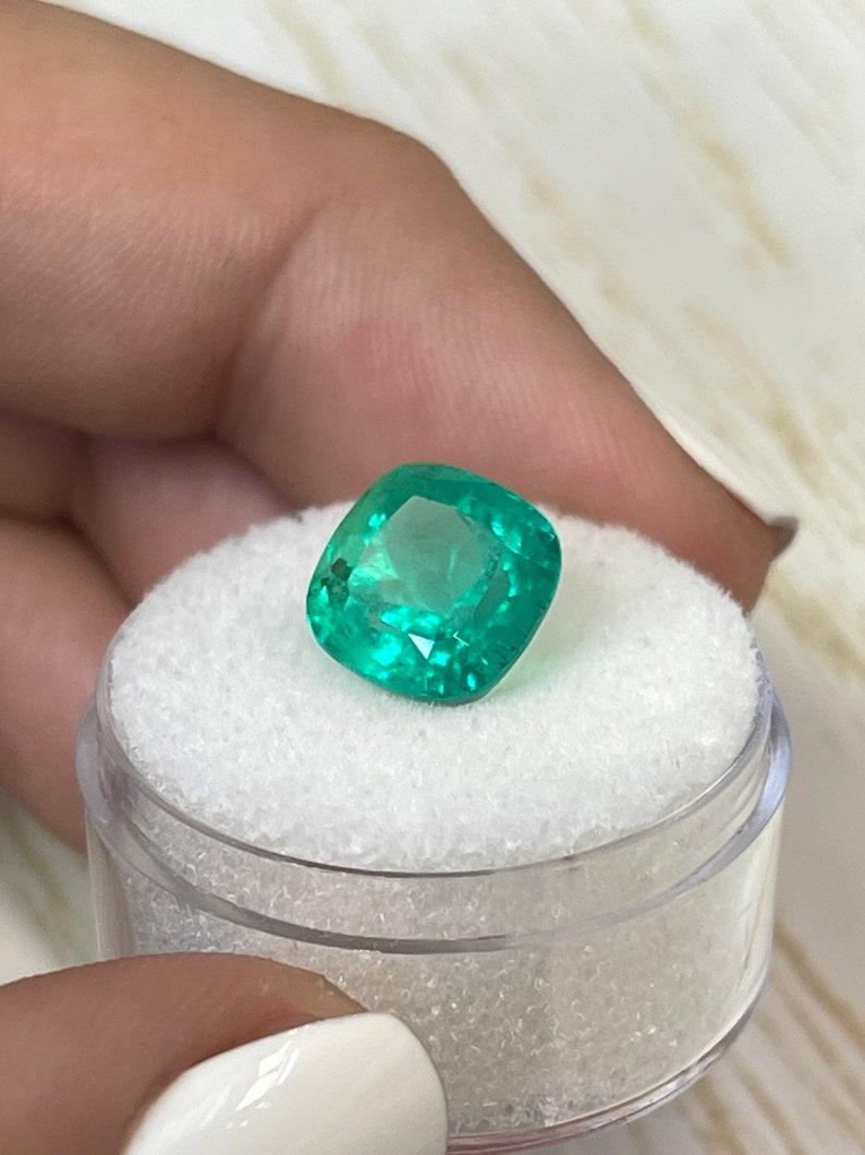 Women's 4.72 Carat Bright Green Colombian Emerald - Muzo Cushion Cut May Birthstone Gem For Sale