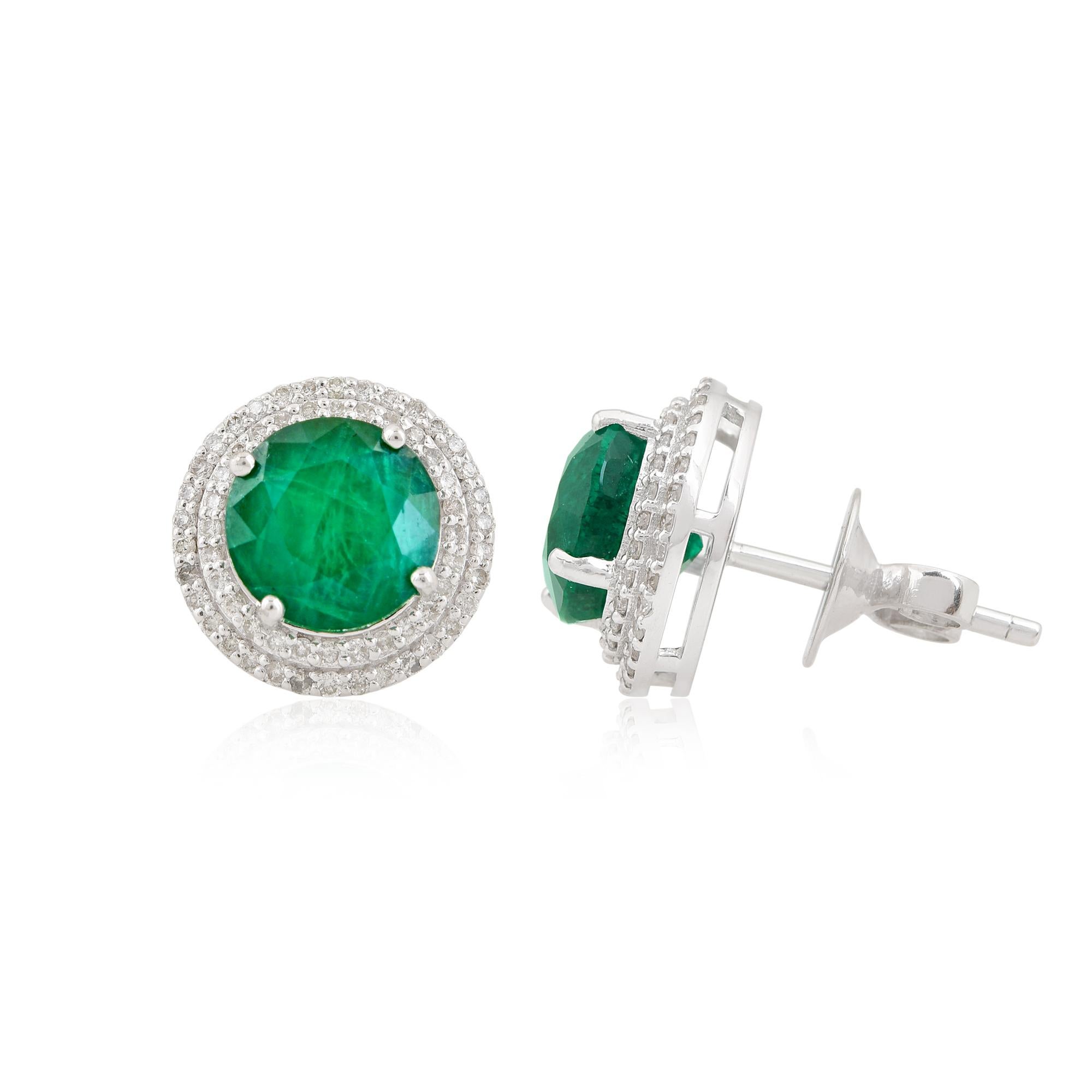 Item Code:- SEE-11991
Gross Wet :- 5.21 gm
18k Solid White Gold Wt :- 4.16 gm
Natural Diamond Wt :- 0.52 ct  ( AVERAGE DIAMOND CLARITY SI1-SI2 & COLOR H-I )
Zambian Emerald Wt :- 4.72 ct
Earrings Size :- 13x13 mm approx.

✦