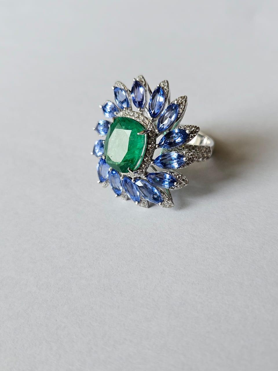 4.72 carats, Zambian Emerald, Blue Sapphires & Diamonds Cocktail Ring In New Condition In Hong Kong, HK