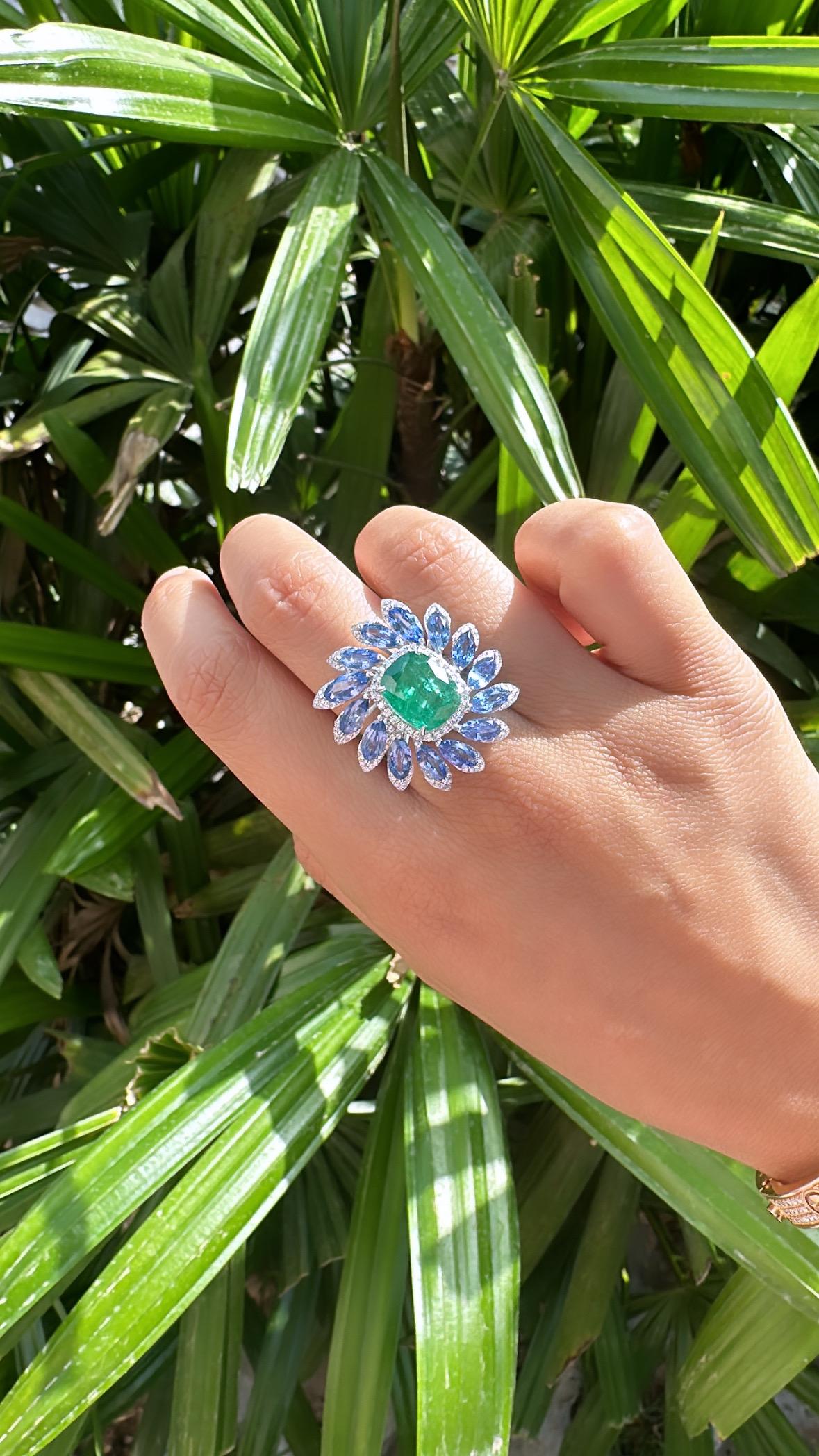 4.72 carats, Zambian Emerald, Blue Sapphires & Diamonds Cocktail Ring 3